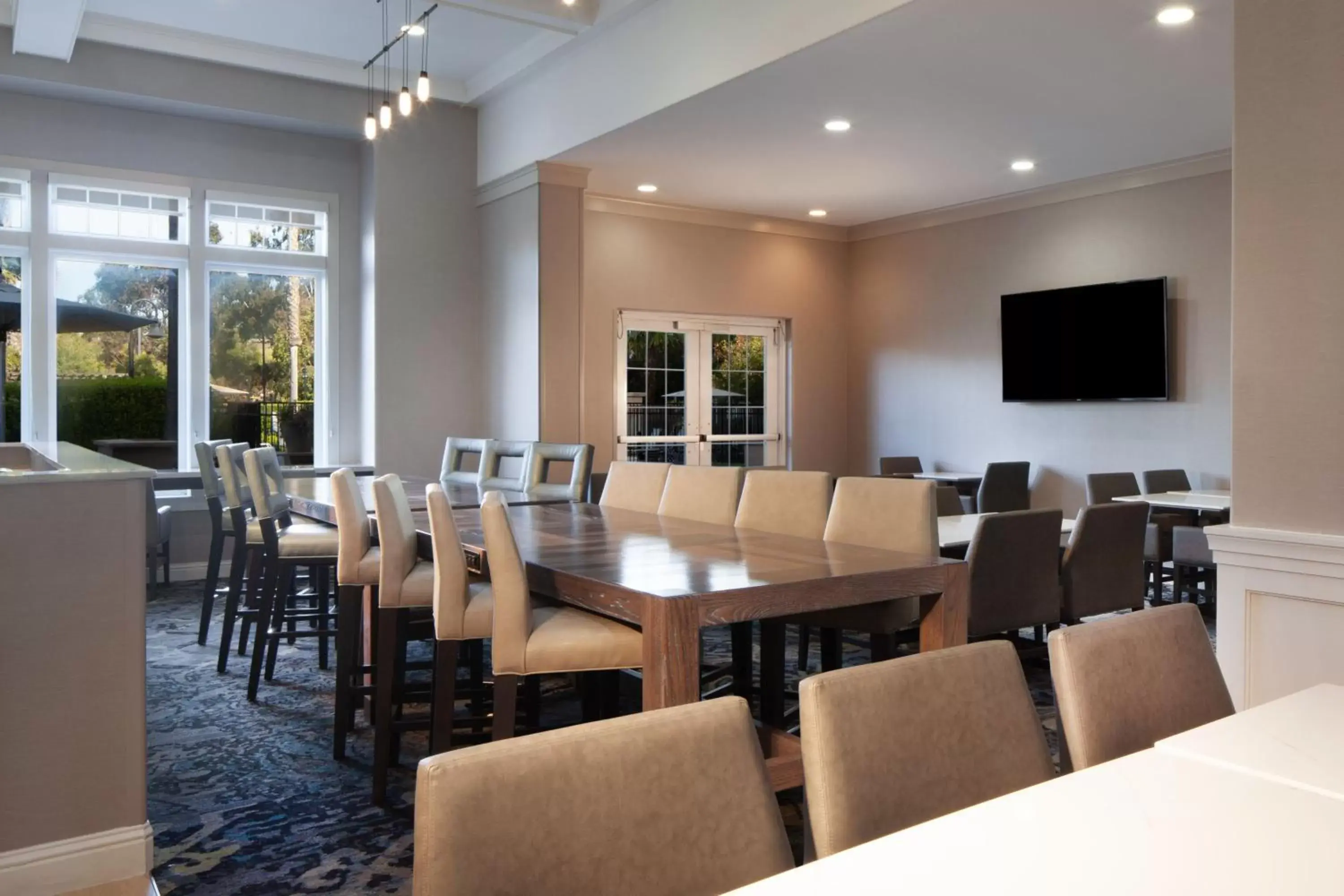 Breakfast, Restaurant/Places to Eat in Residence Inn by Marriott Newark Silicon Valley