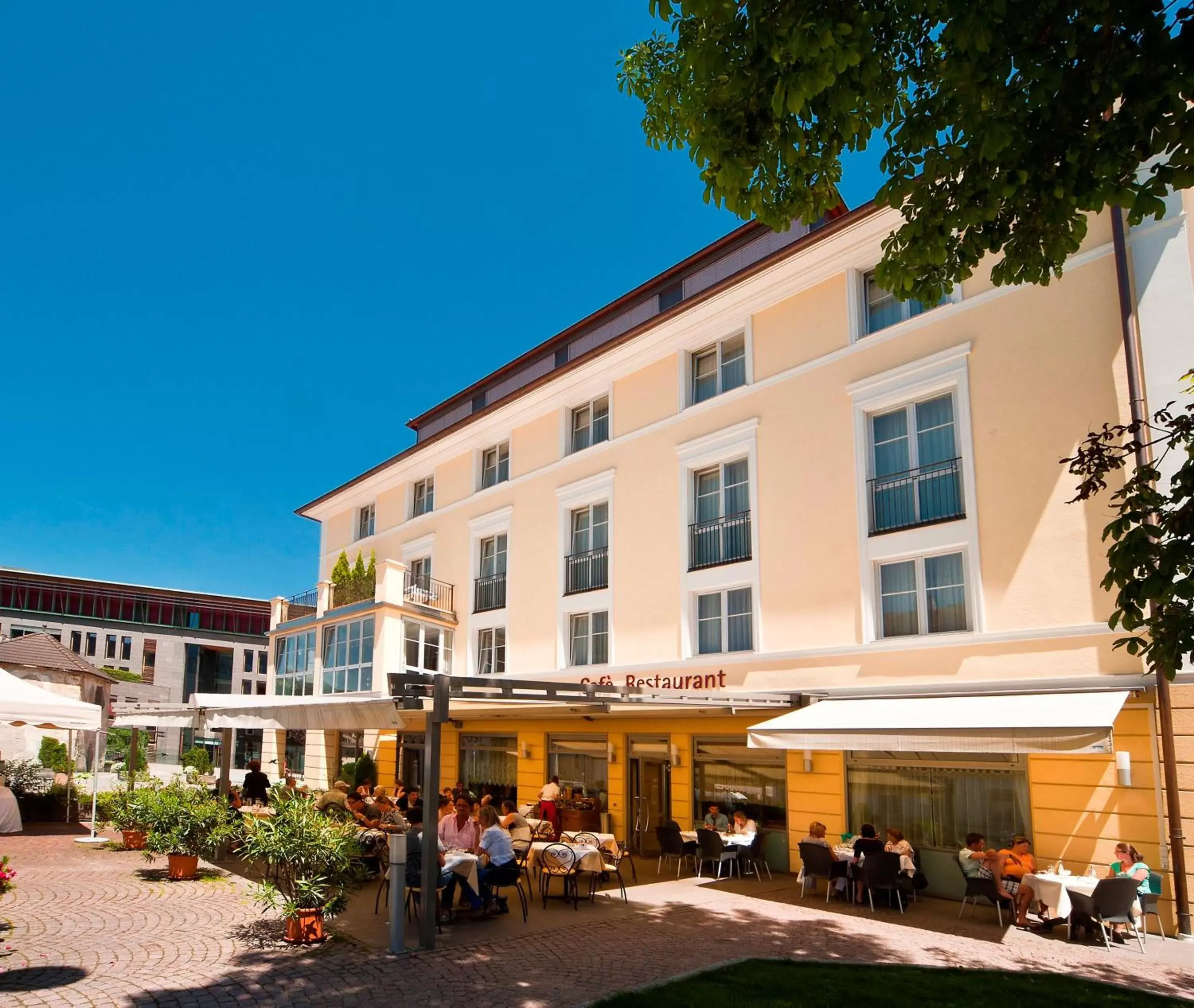 Balcony/Terrace, Property Building in HOTEL POST alpine cityflair