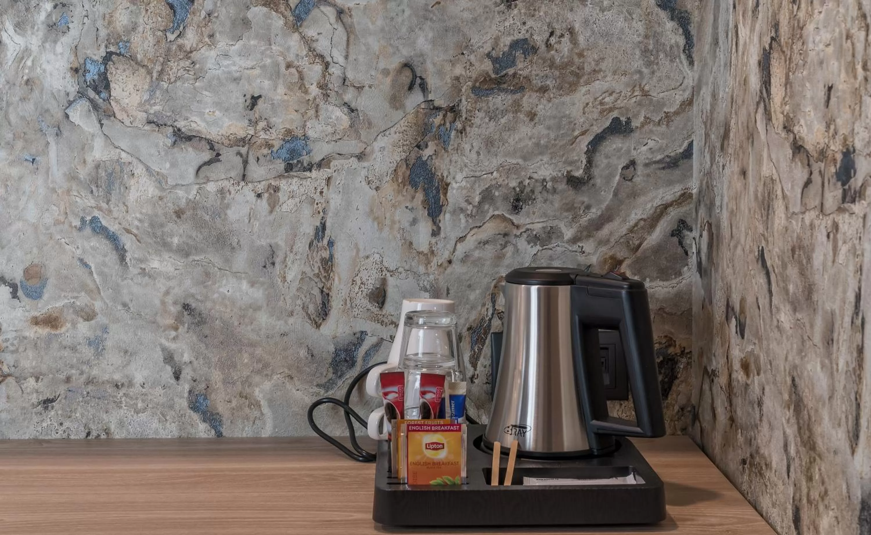 Coffee/tea facilities in Budapest Hotel - Free Parking