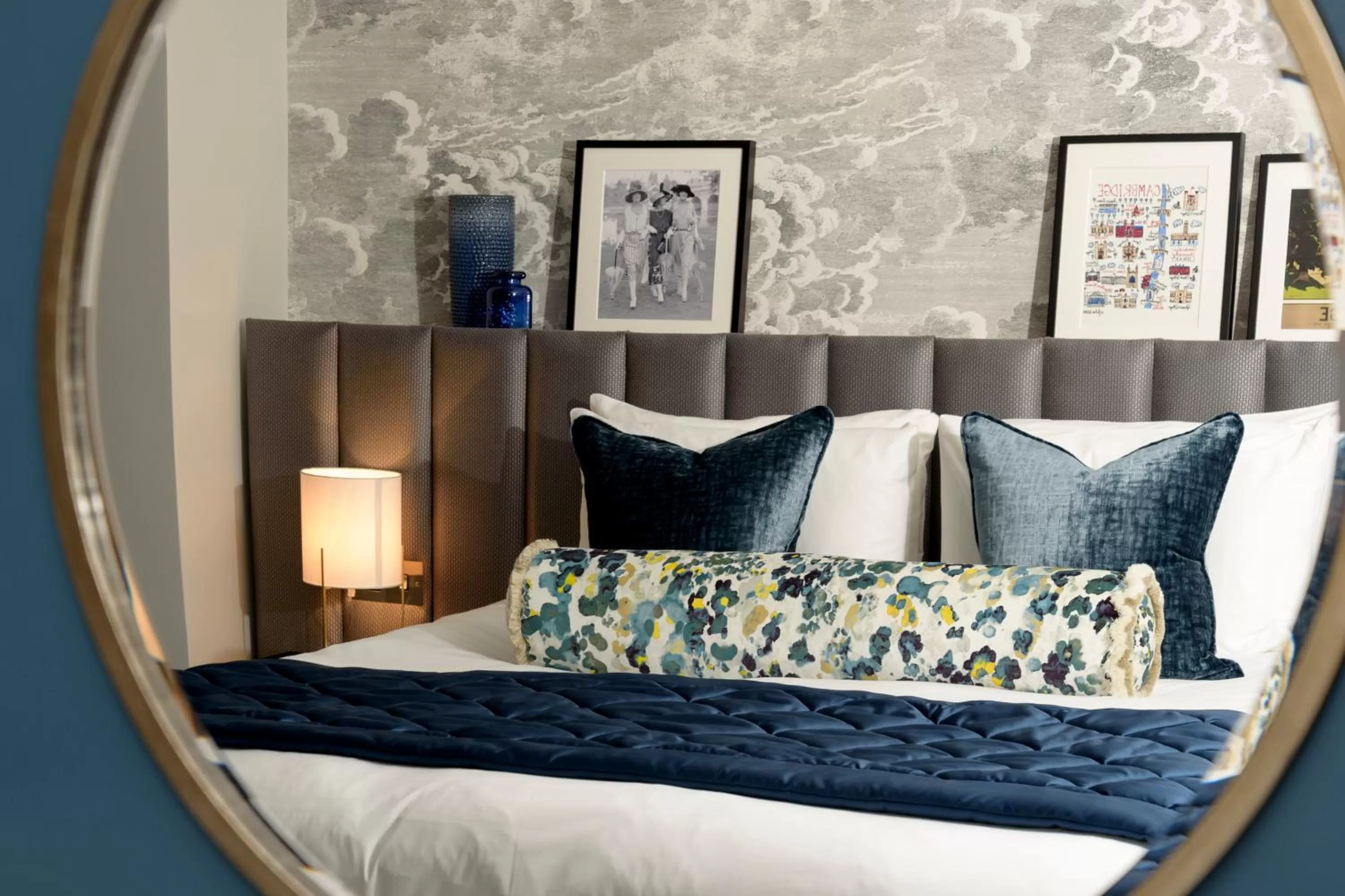 Bed in Gonville Hotel