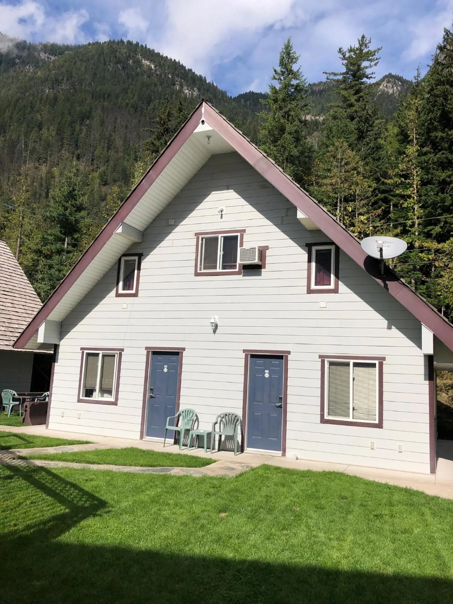 Property building in Peaks Lodge