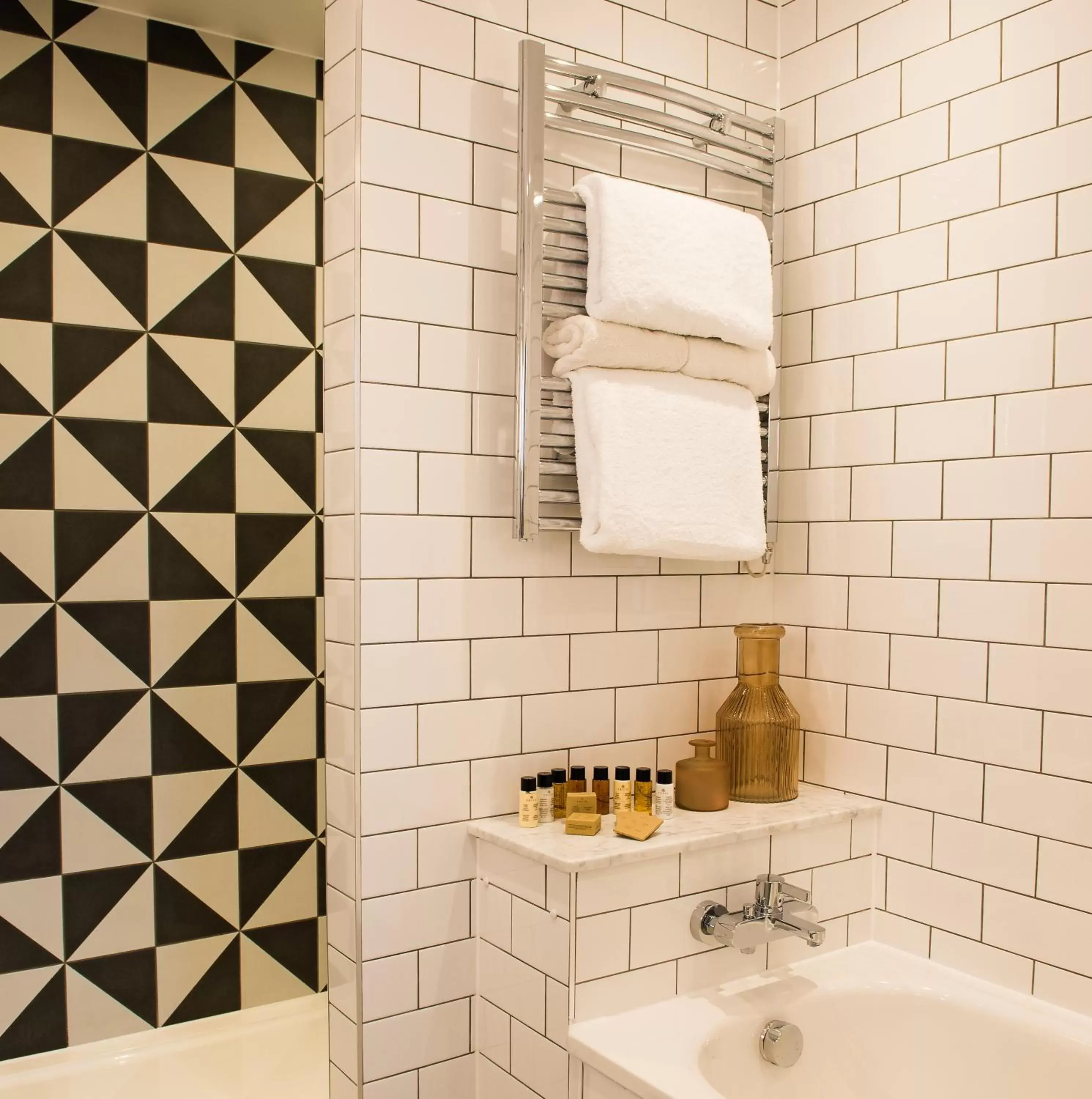 Bathroom in Judge's Lodging