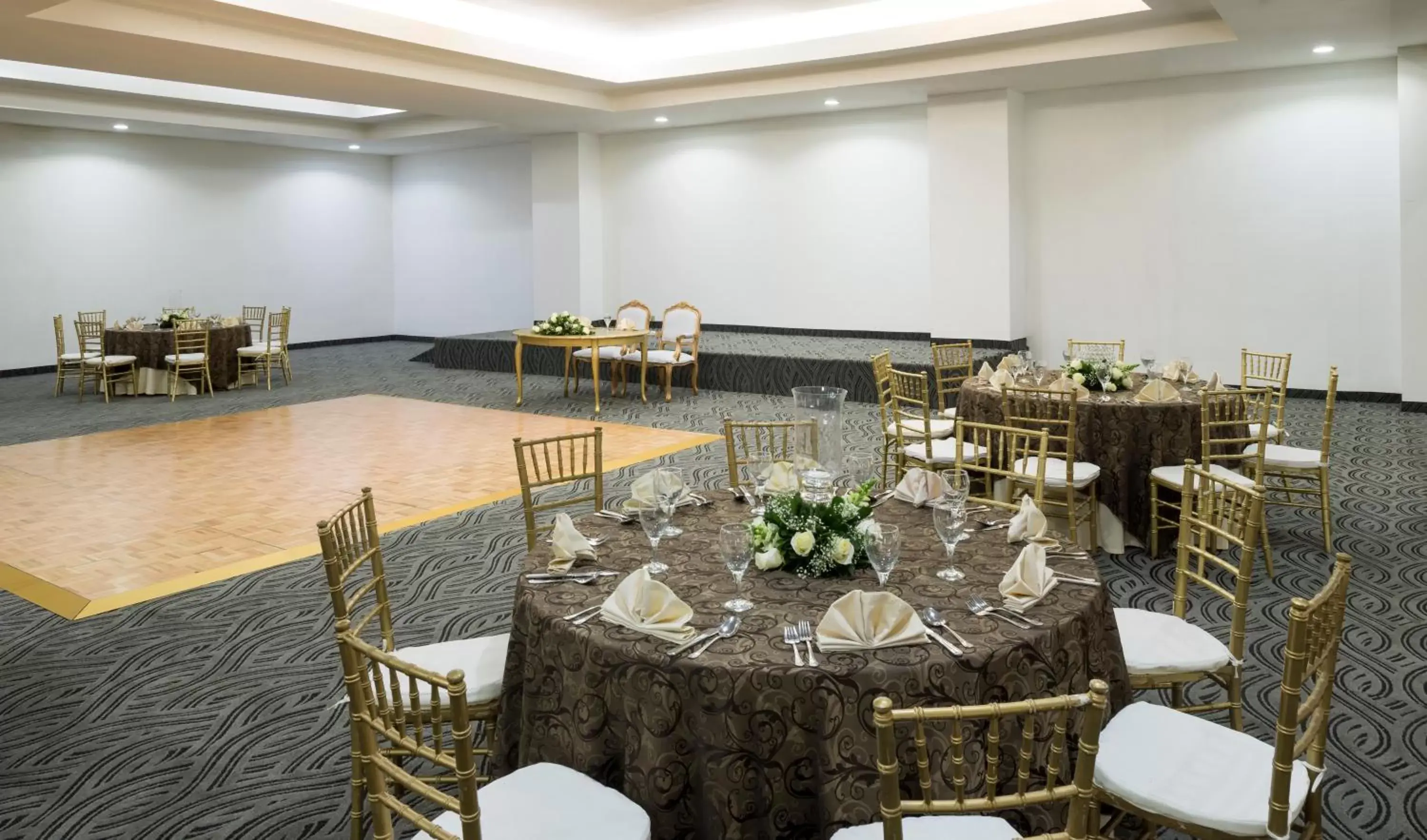 Banquet/Function facilities, Restaurant/Places to Eat in Real Inn Mexicali