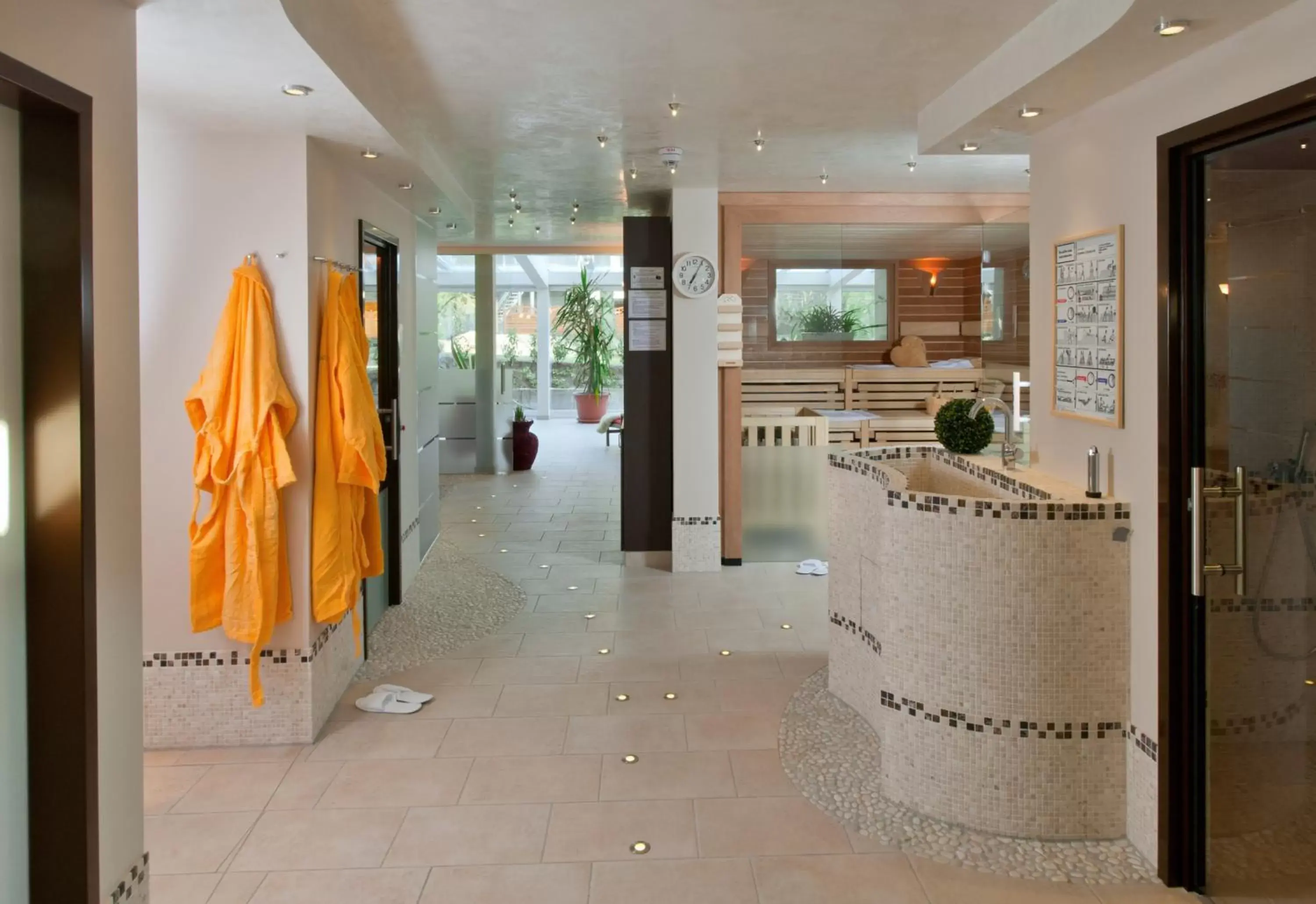 Sauna, Lobby/Reception in Hotel Sonnenhügel
