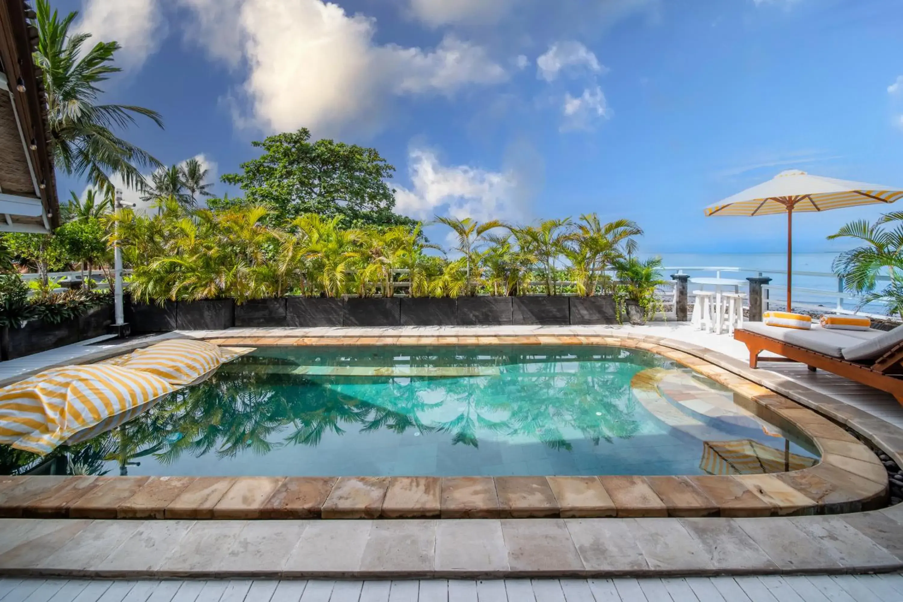 Dining area, Swimming Pool in Bombora Medewi