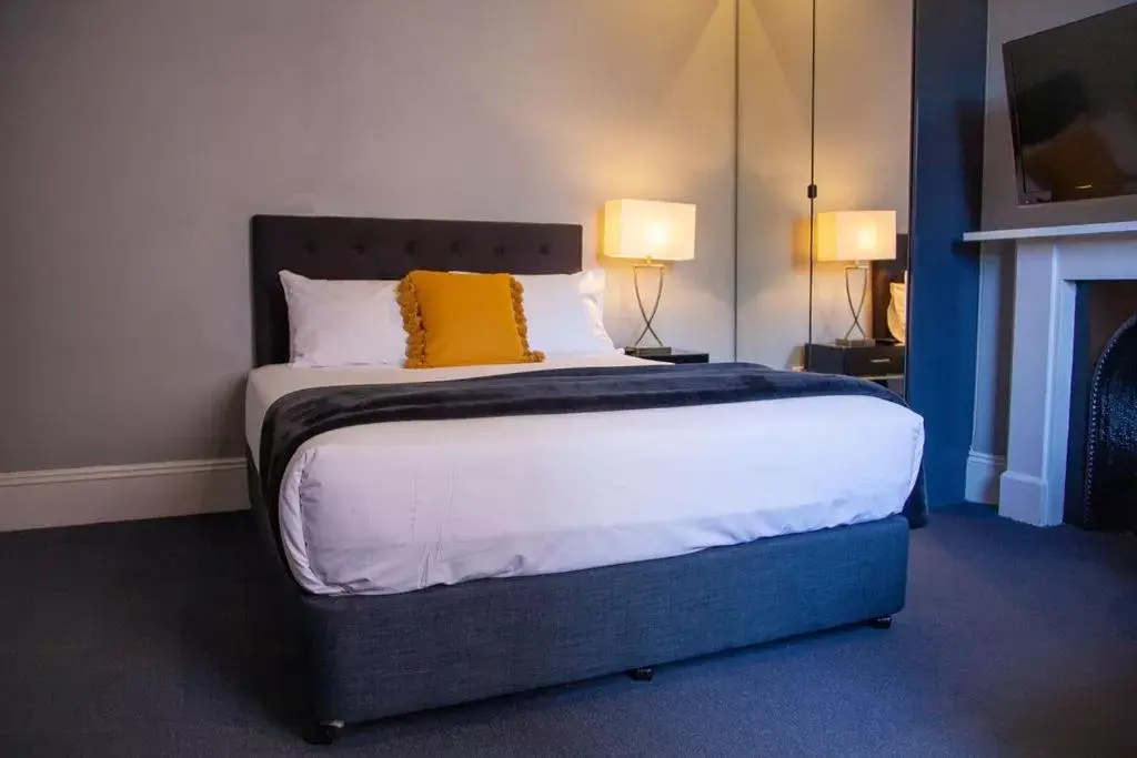 Bed in Bayswater Boutique Lodge