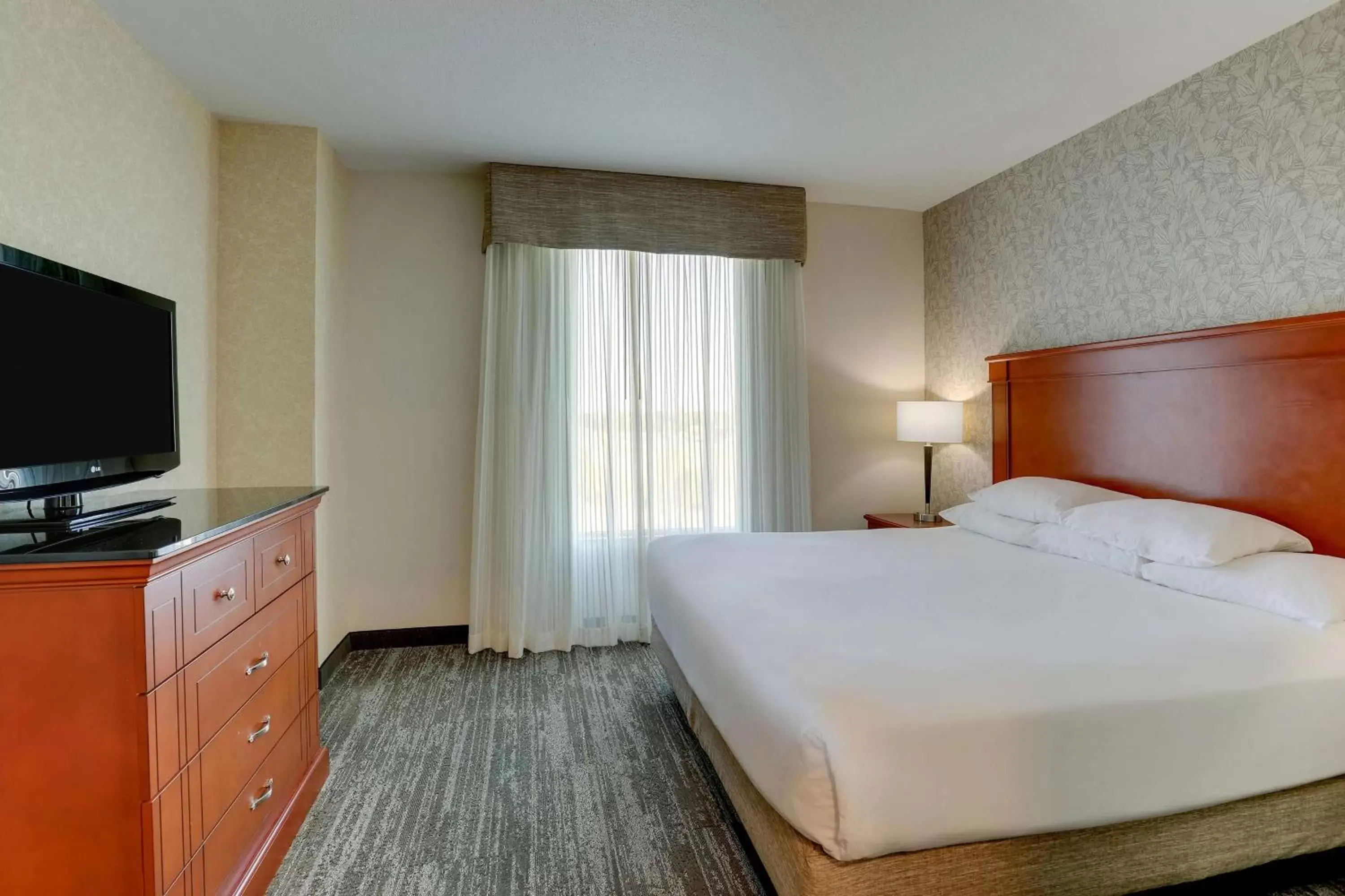 King Suite with Sofa Bed - Accessible, Tub in Drury Inn & Suites Independence Kansas City