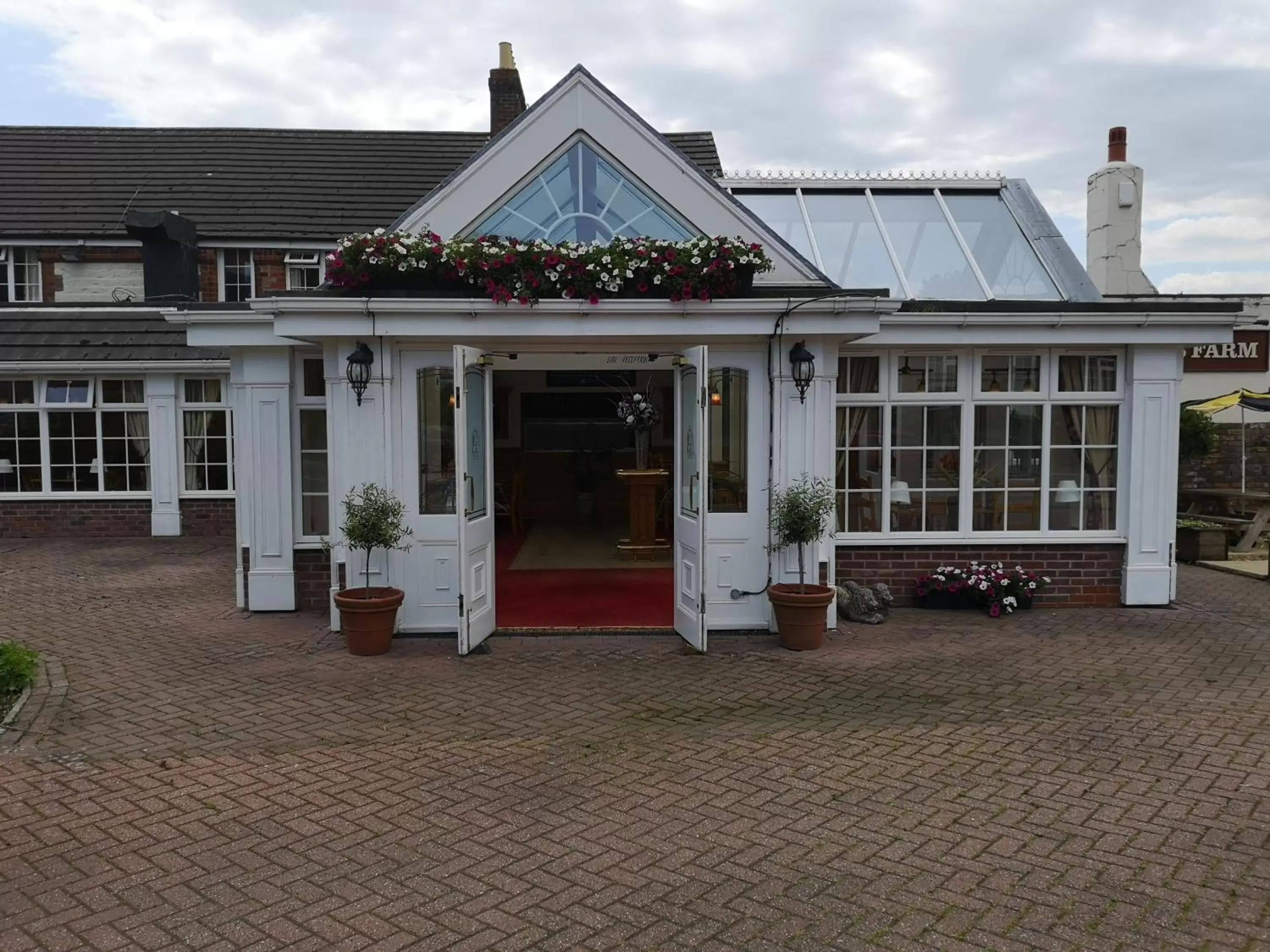 Facade/entrance, Property Building in Ferns Hotel/Palms Leisure