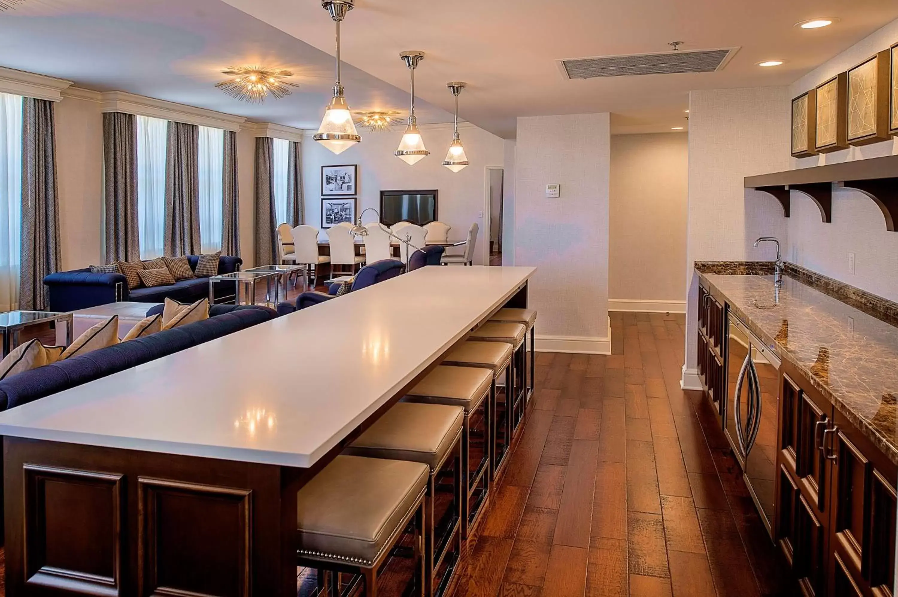 Kitchen or kitchenette in St. Louis Union Station Hotel, Curio Collection by Hilton