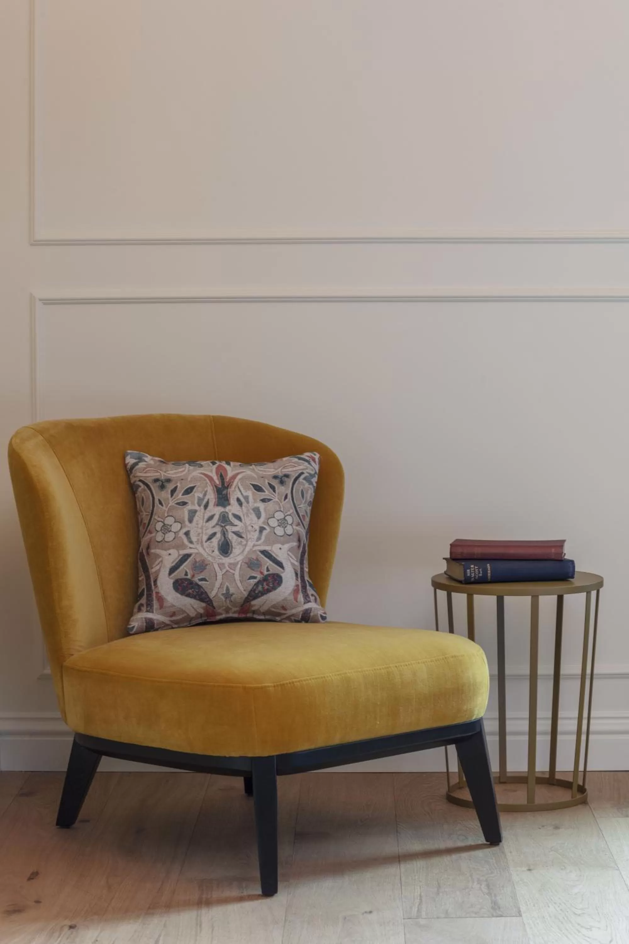 Seating area in SCHLOSS Roxburghe, part of Destination by Hyatt