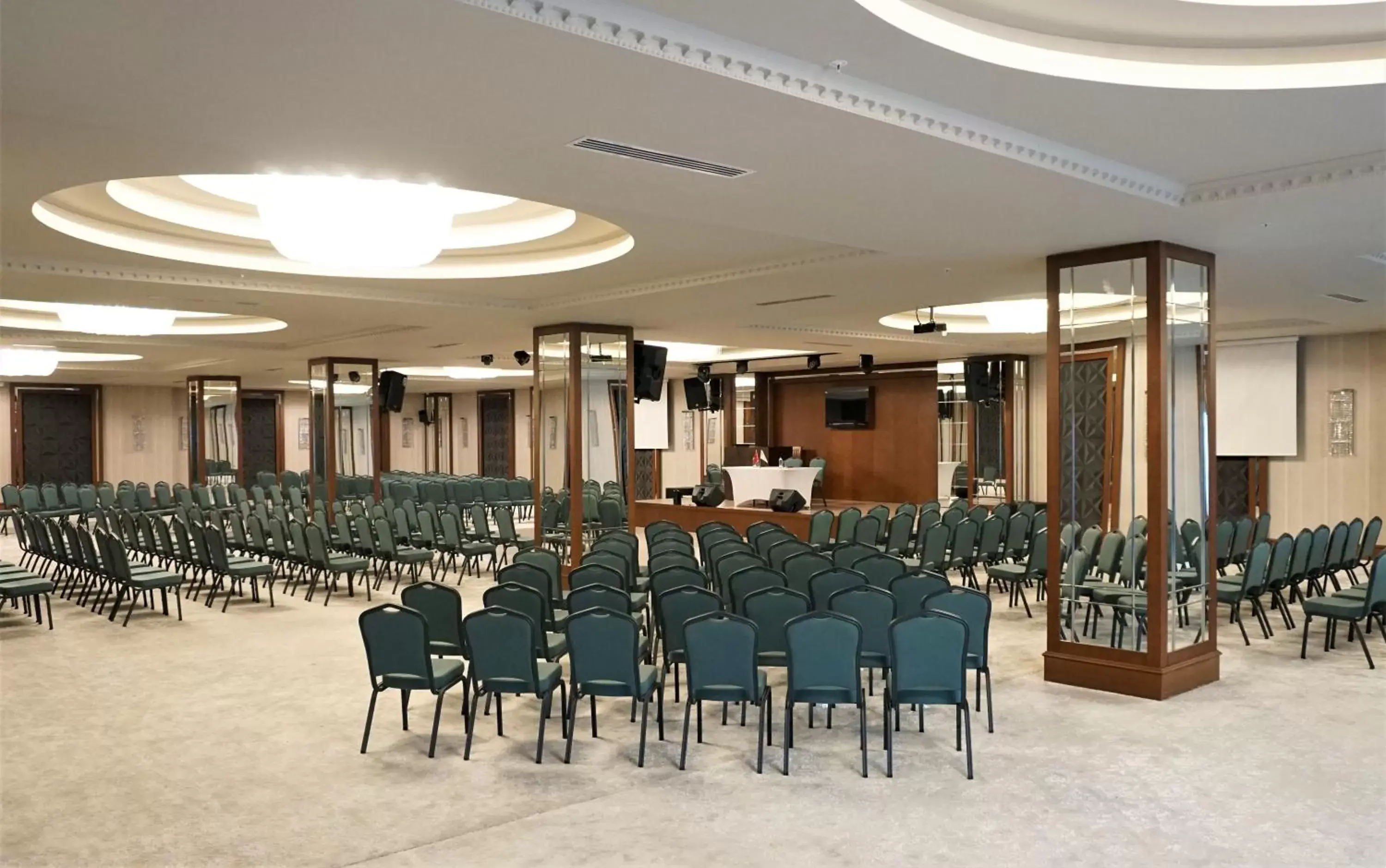 Meeting/conference room in Ramada By Wyndham Nilufer Bursa