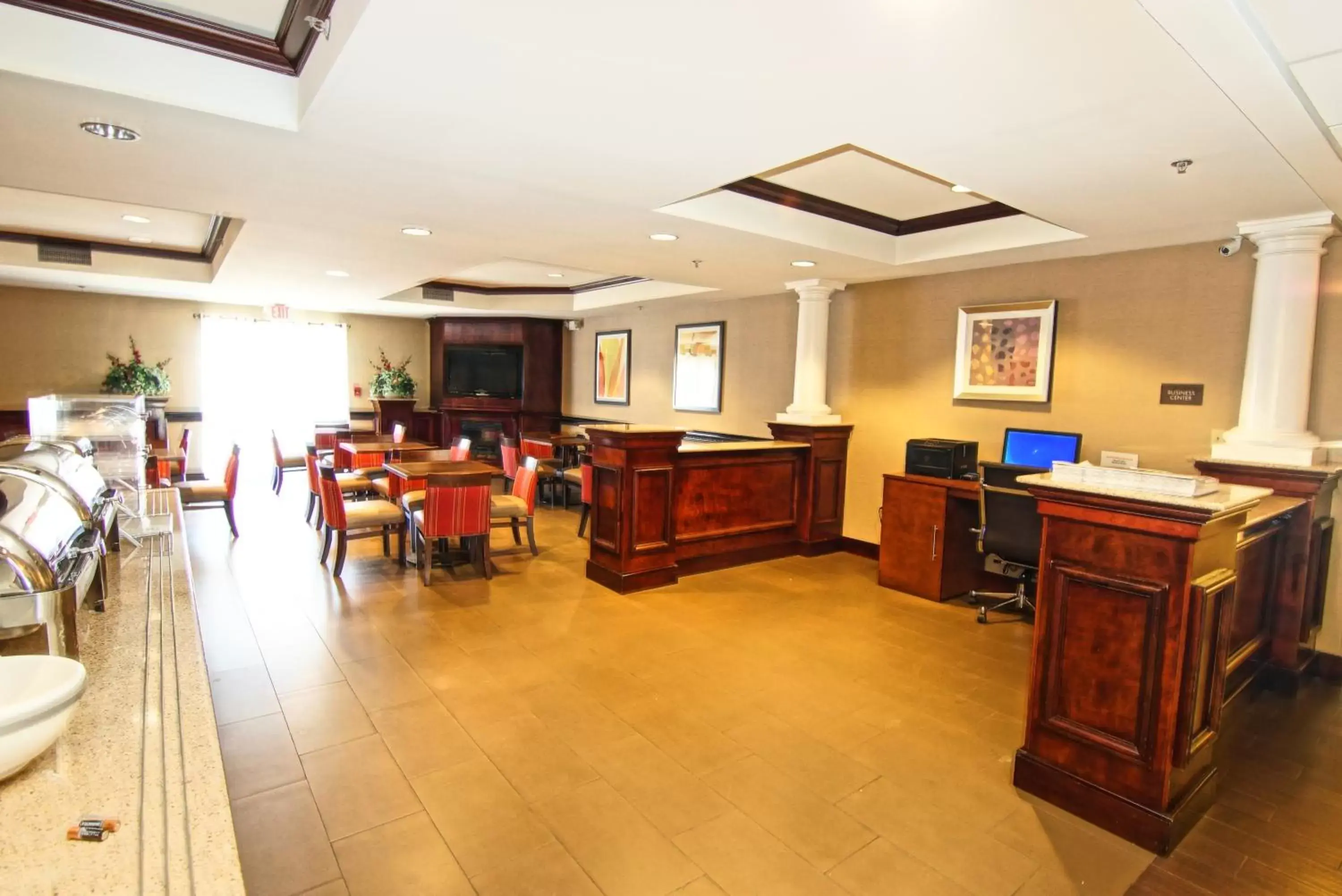 Breakfast in Comfort Suites Near University Breakfast in Comfort Suites Near University