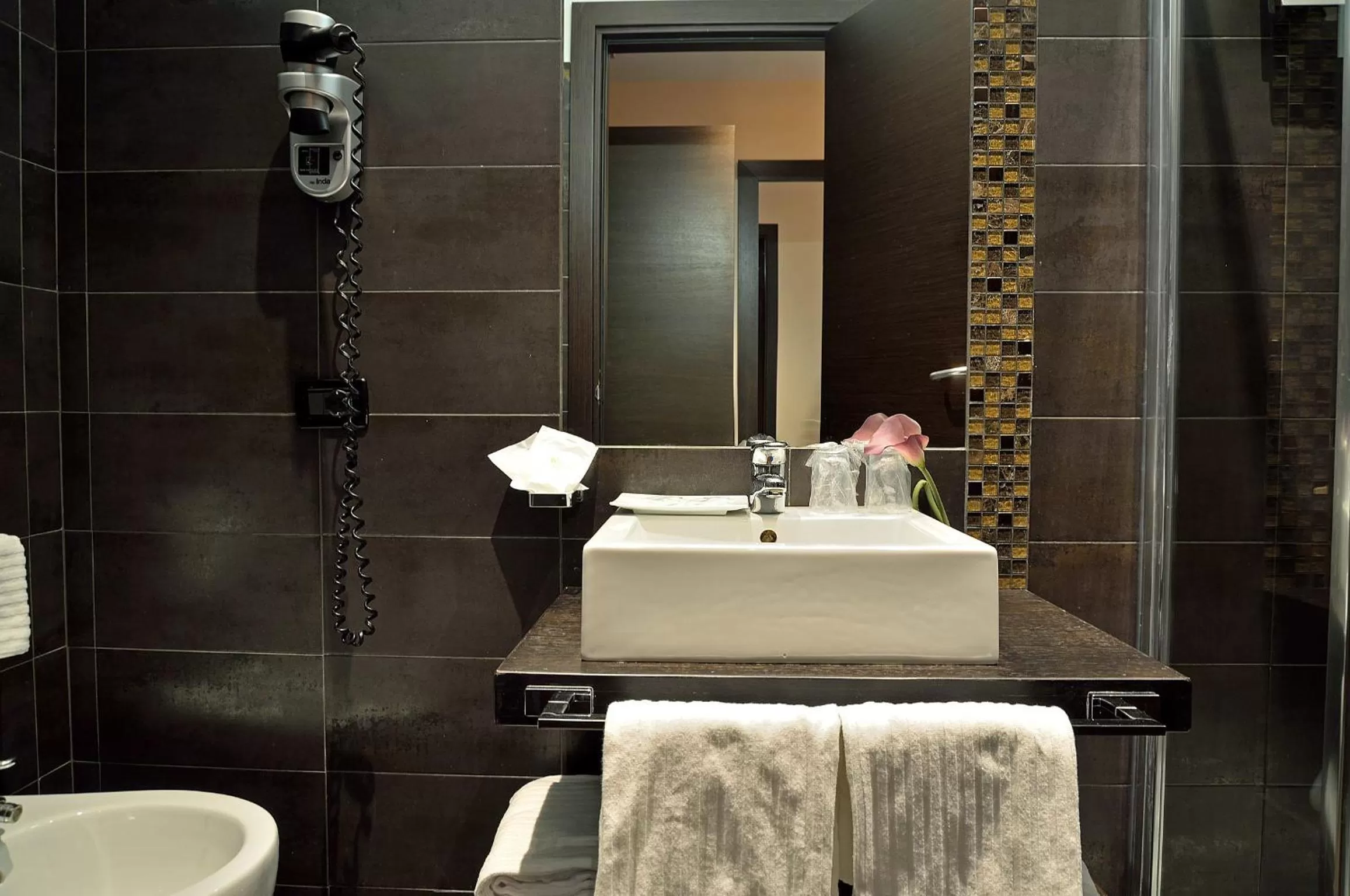 Bathroom in Catone District Hotel