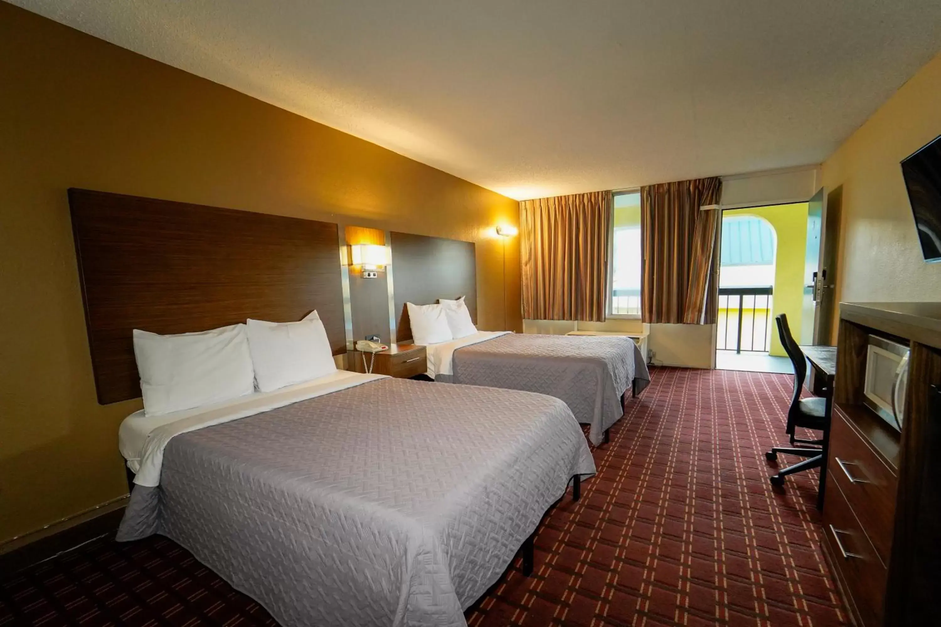 Bed in Red Carpet Inn Kinston Bed in Red Carpet Inn Kinston
