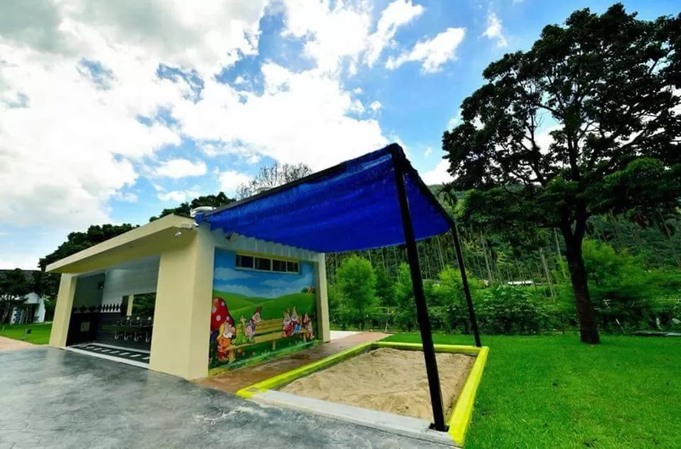 Mushroom Forest Guesthouse Camping Site