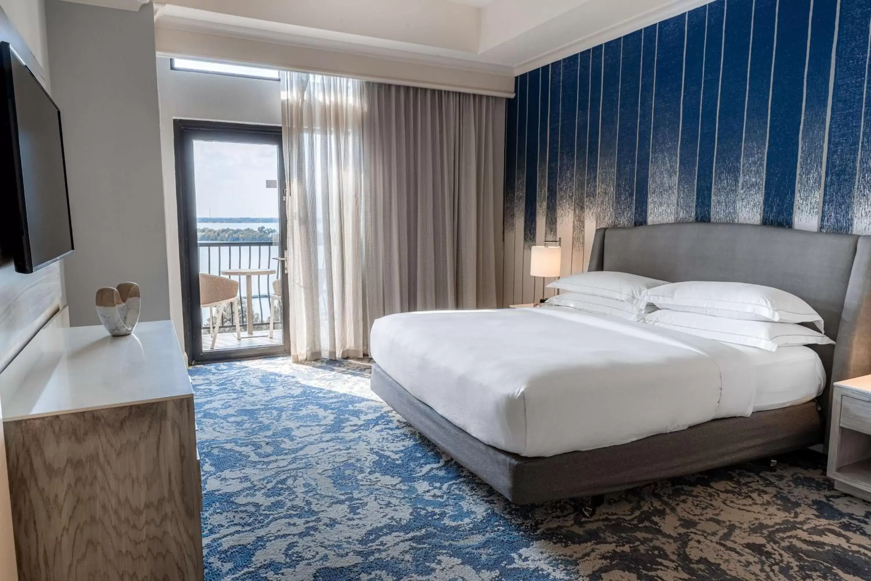 Bed in Hilton Dallas/Rockwall Lakefront Hotel Bed in Hilton Dallas/Rockwall Lakefront Hotel