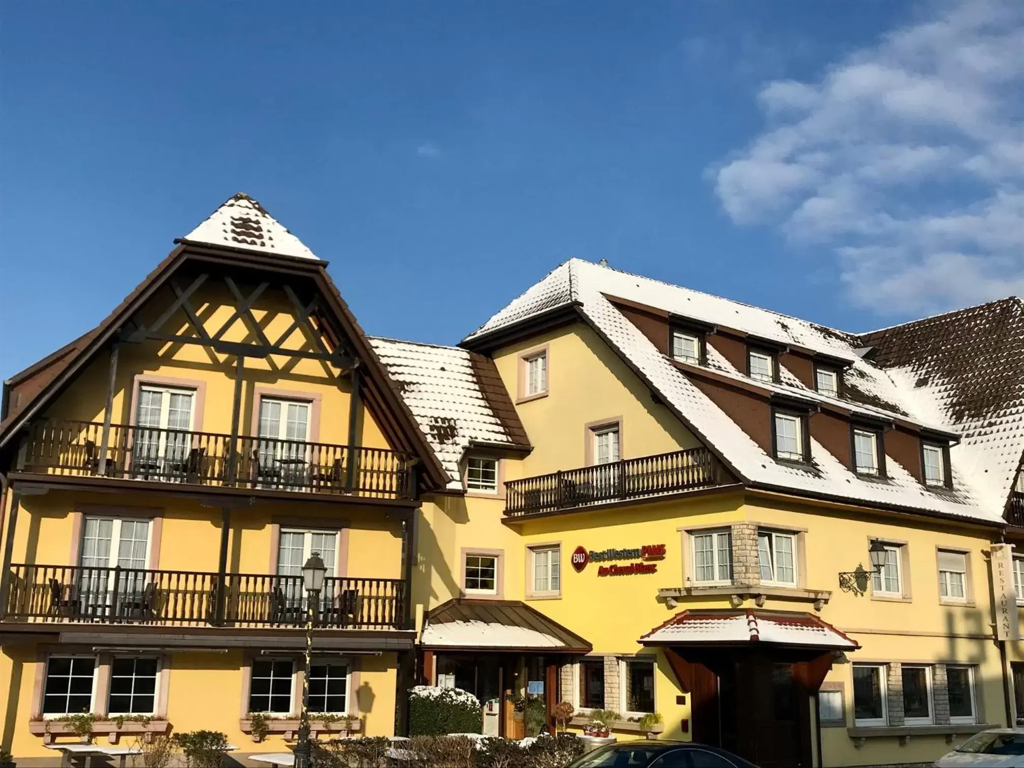 Property building, Winter in Best Western Plus Au cheval Blanc à Mulhouse