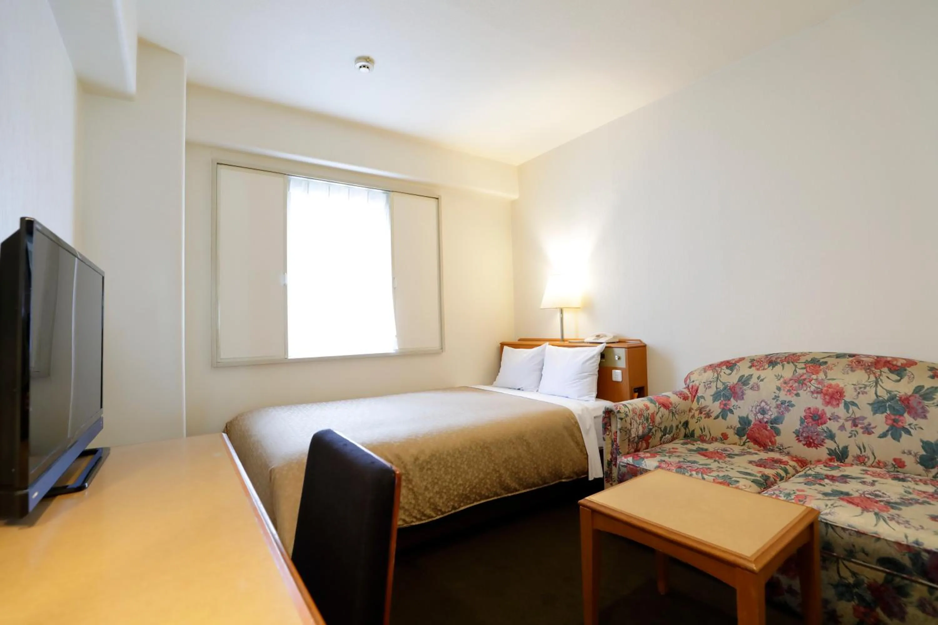 Bed in Kawasaki Central Hotel