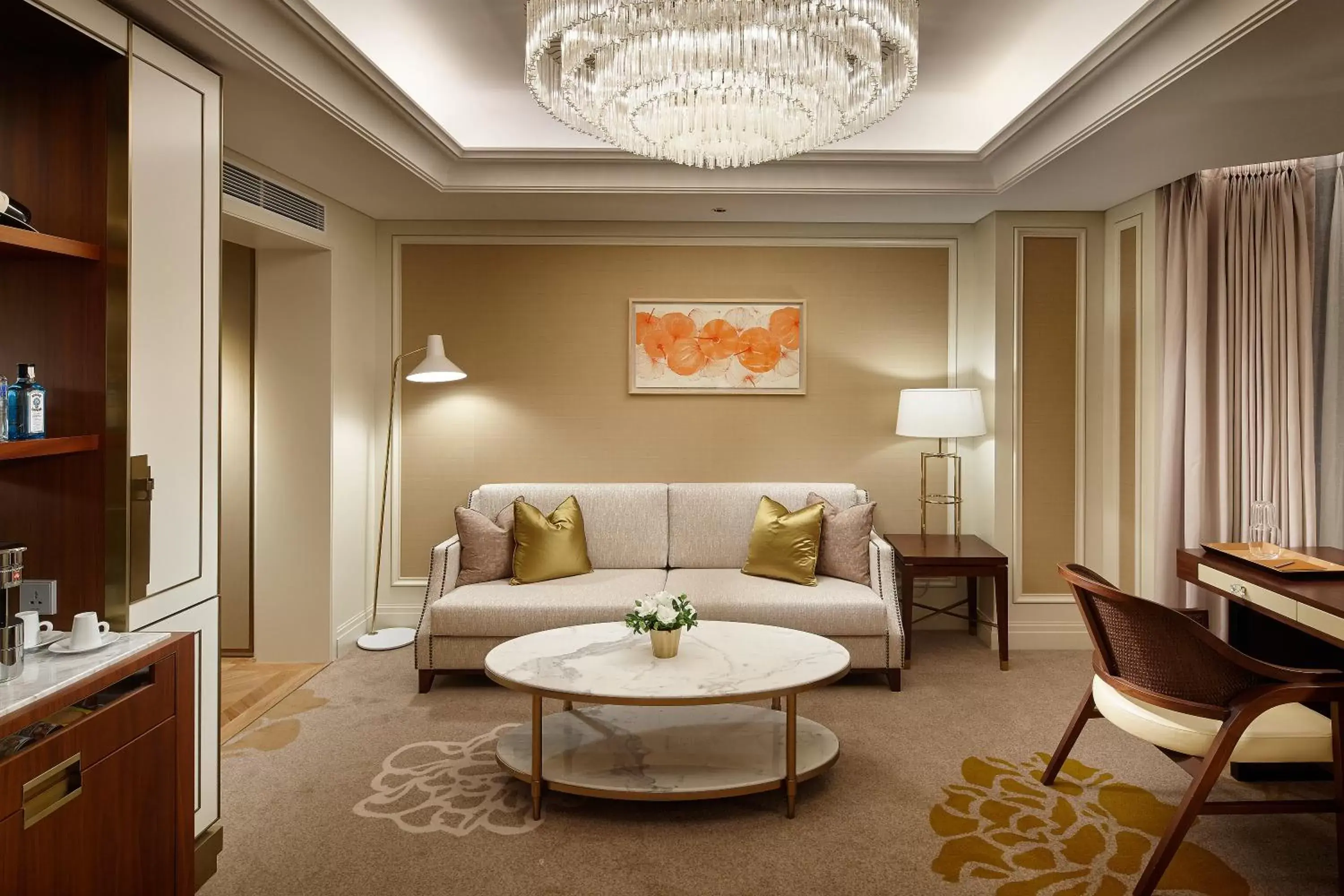 Living room, Seating Area in Lotte Hotel Seoul Executive Tower