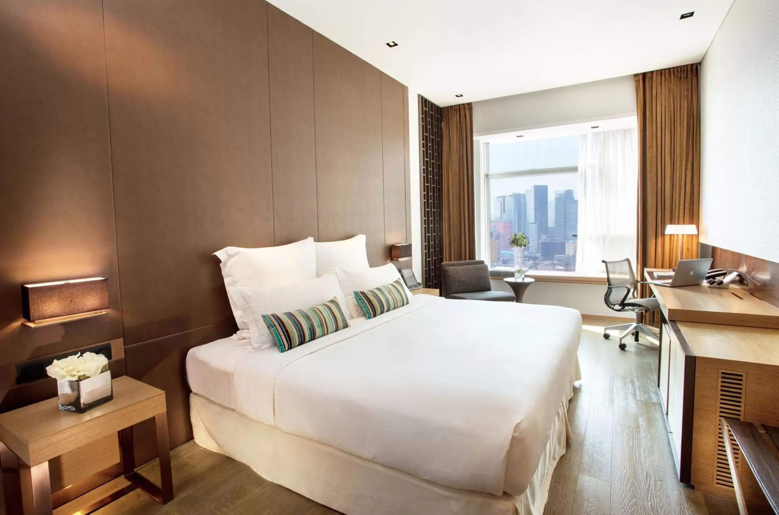 Bed in Nina Hotel Kowloon East