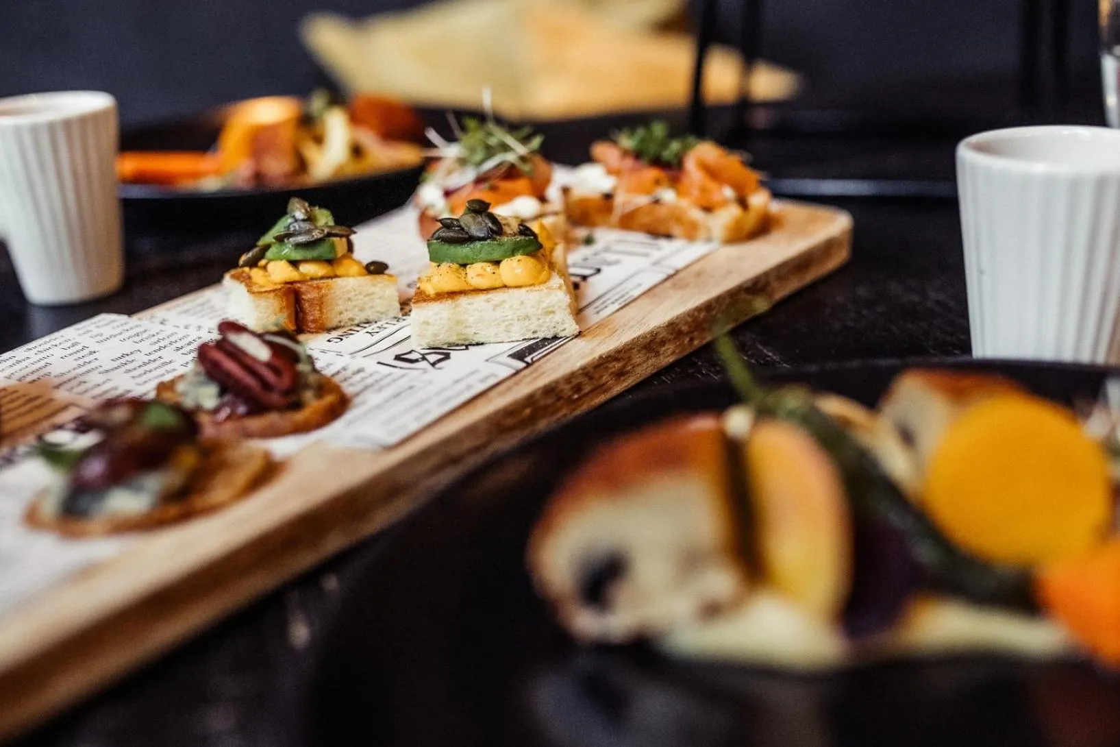 Restaurant/places to eat in Post-Plaza Hotel & Grand Café