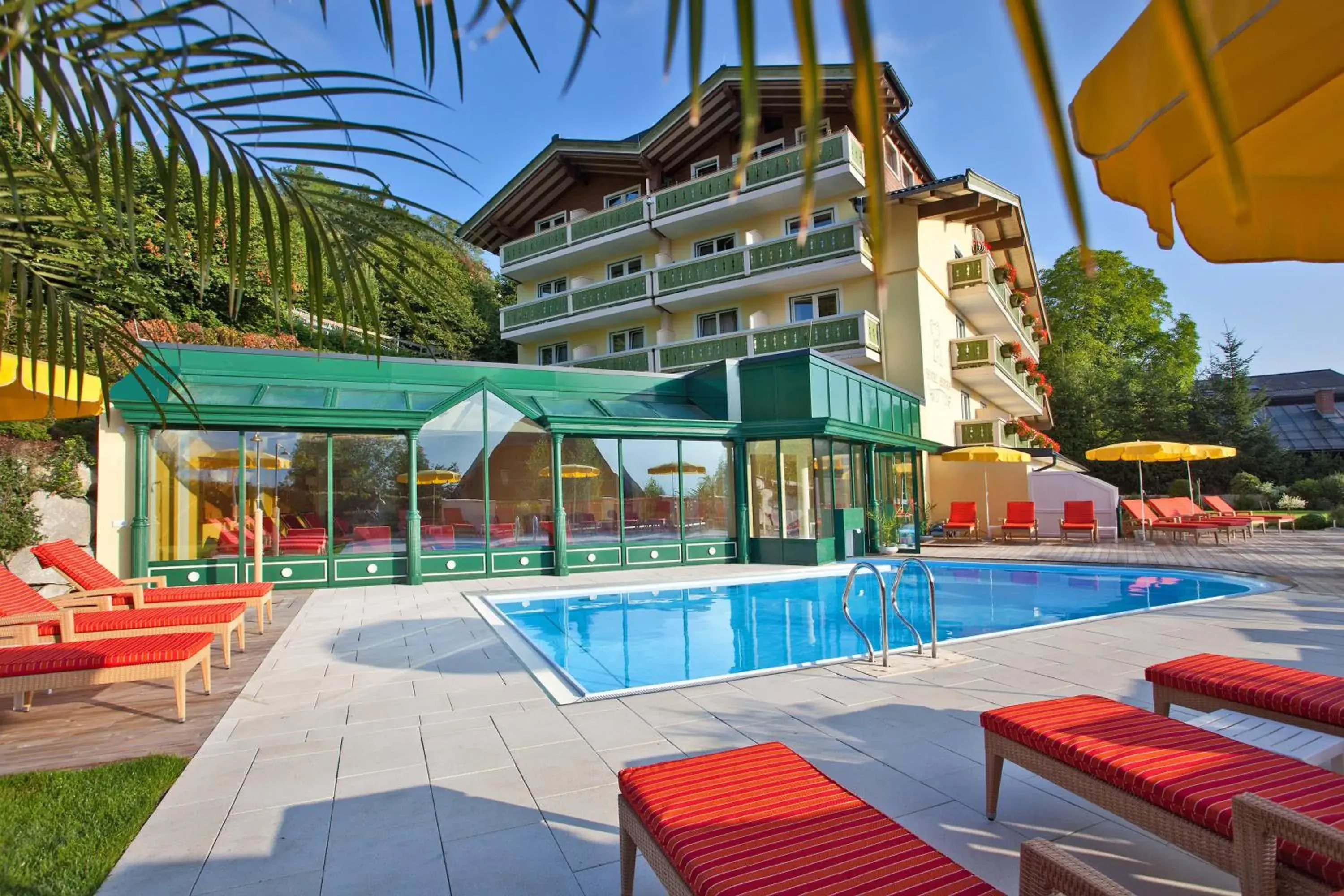 Day, Swimming Pool in Hotel Berner