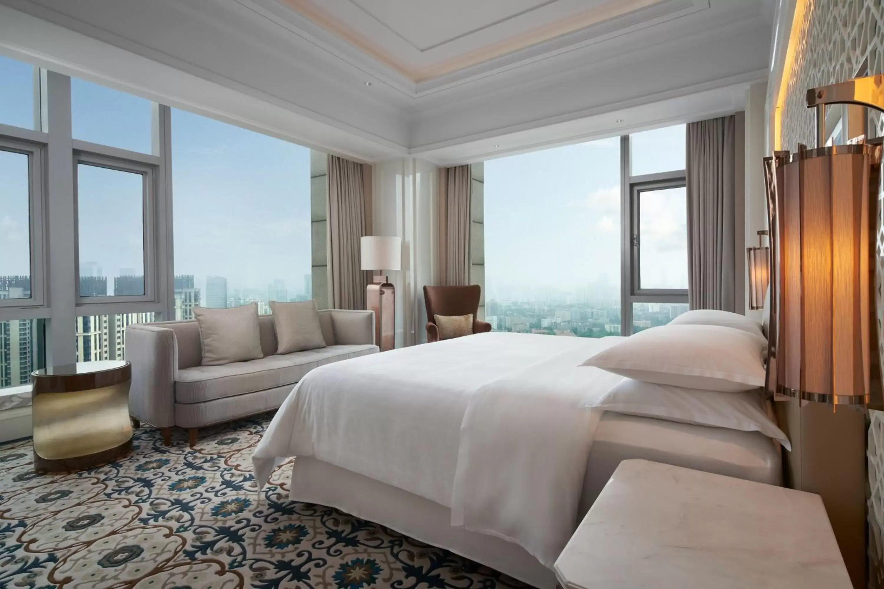 Photo of the whole room in Sheraton Grand Wuhan Hankou Hotel - Let's take a look at the moment of Wuhan