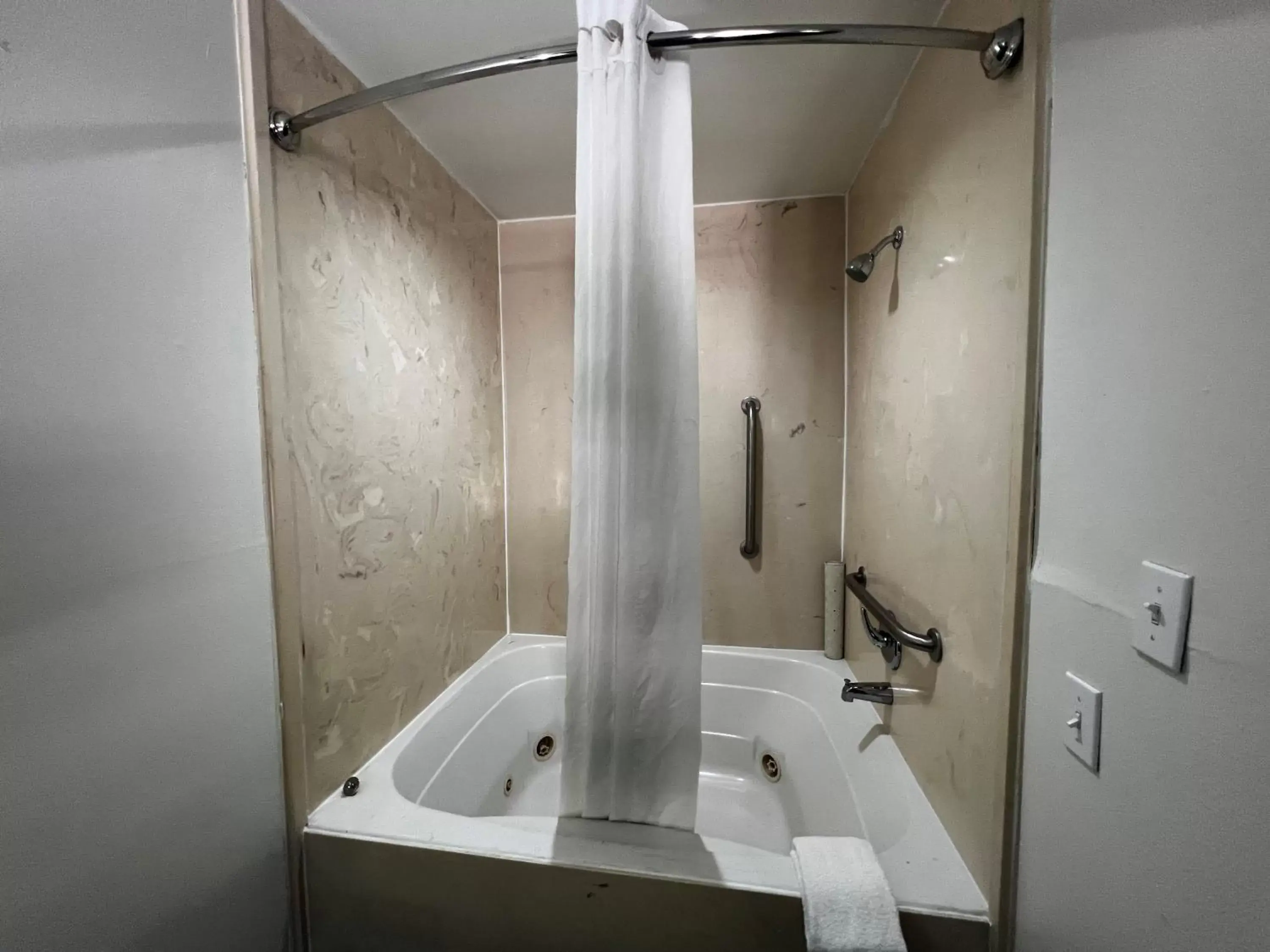 Bath, Bathroom in Super 8 by Wyndham Slidell
