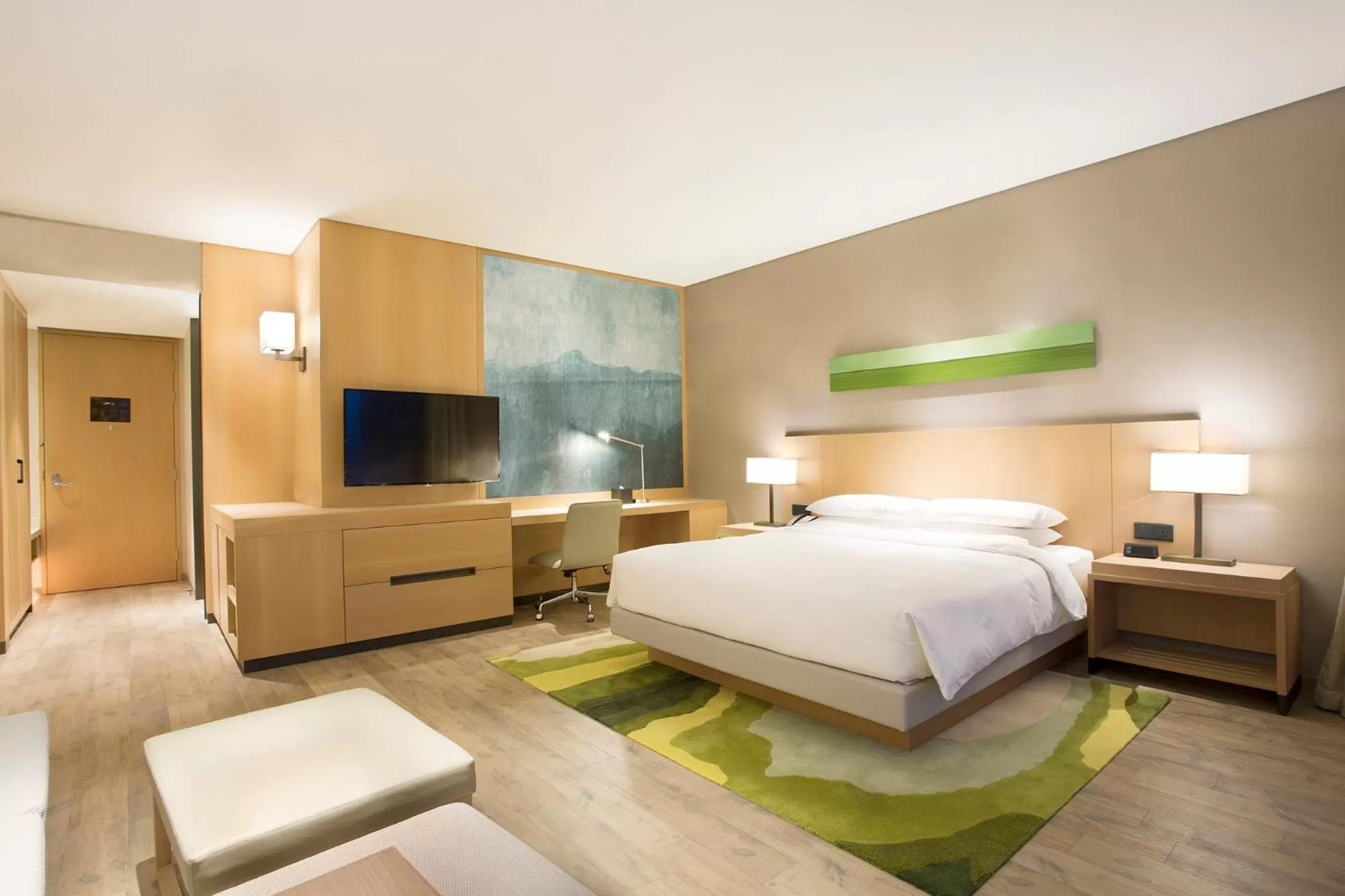 Photo of the whole room, Bed in Hyatt Place Sanya City Center