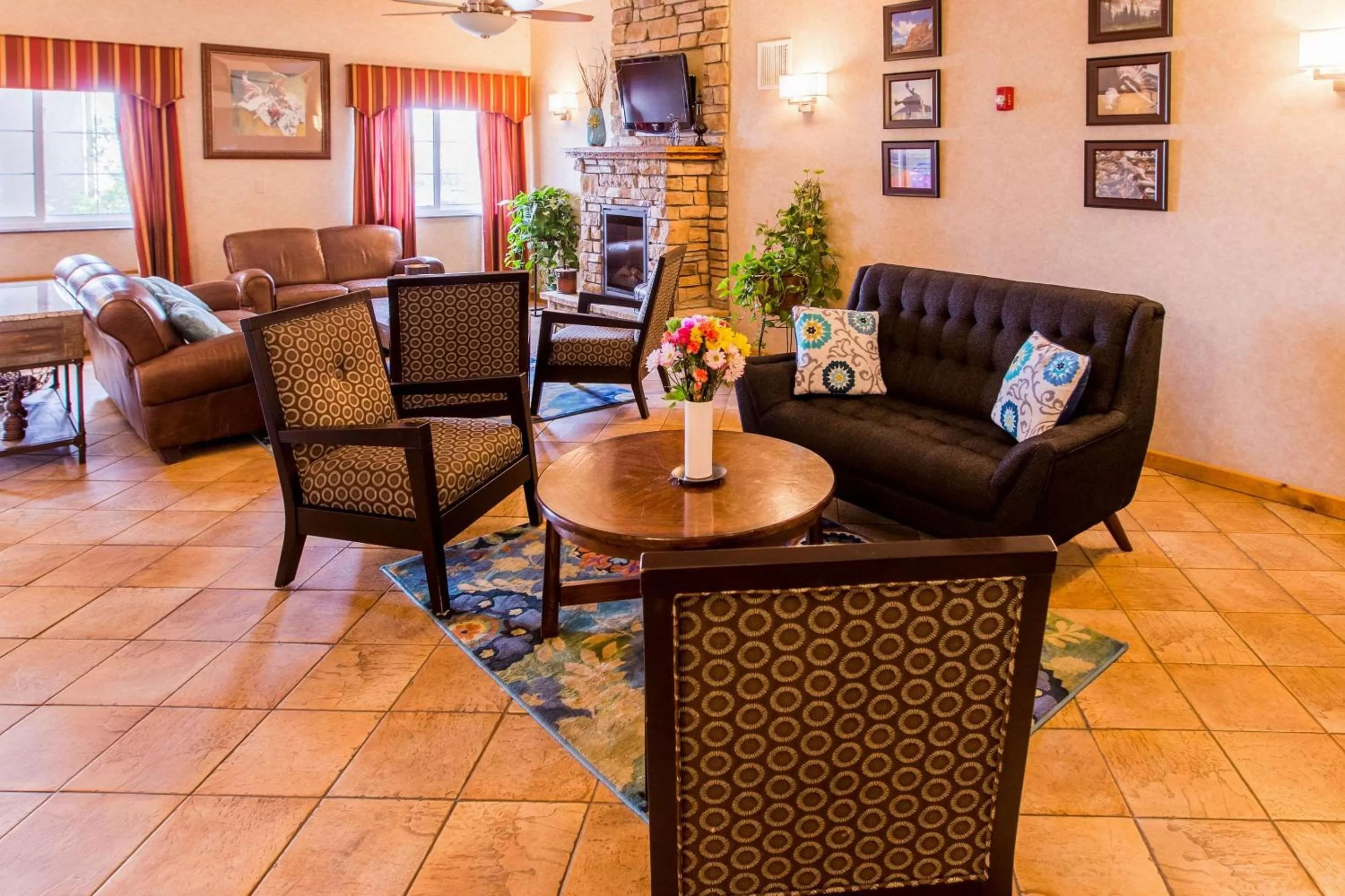 Lobby or reception in Quality Inn & Suites University