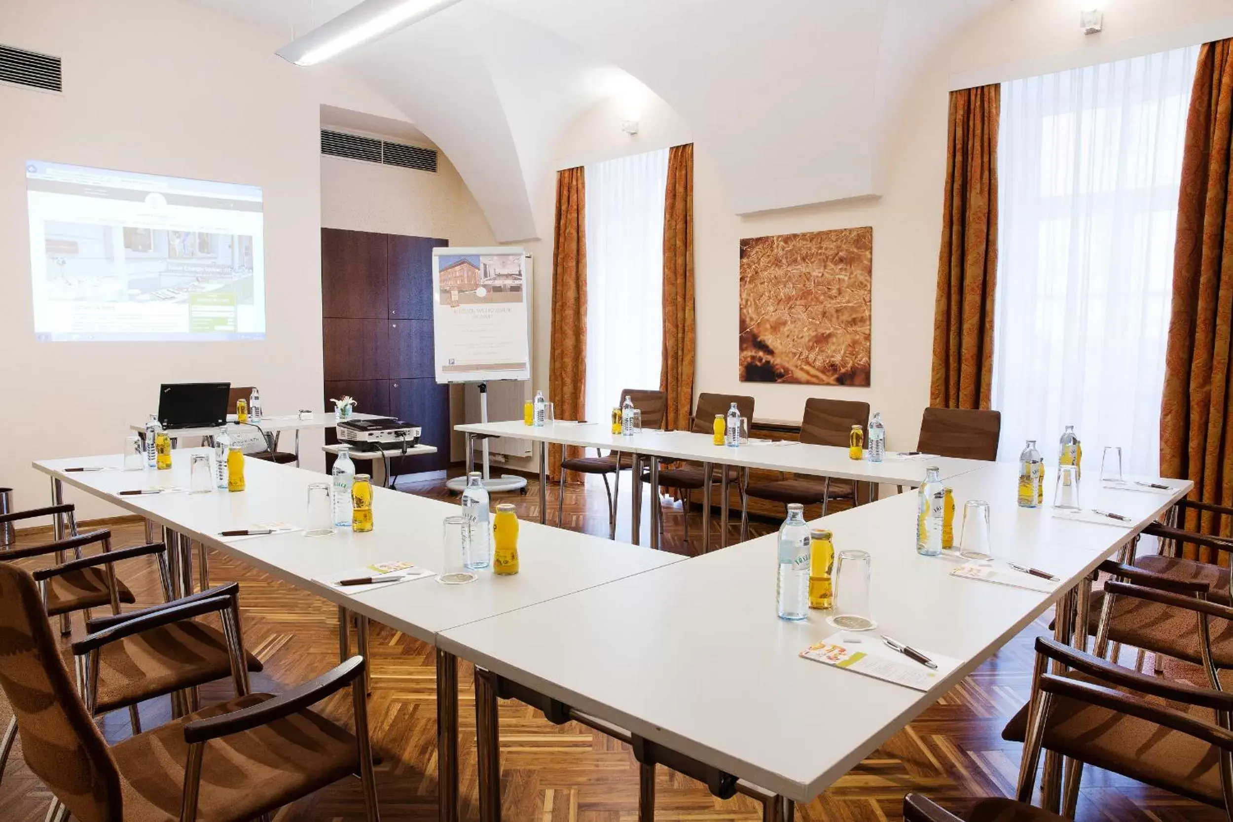 Banquet/Function facilities in Hotel Sandwirth