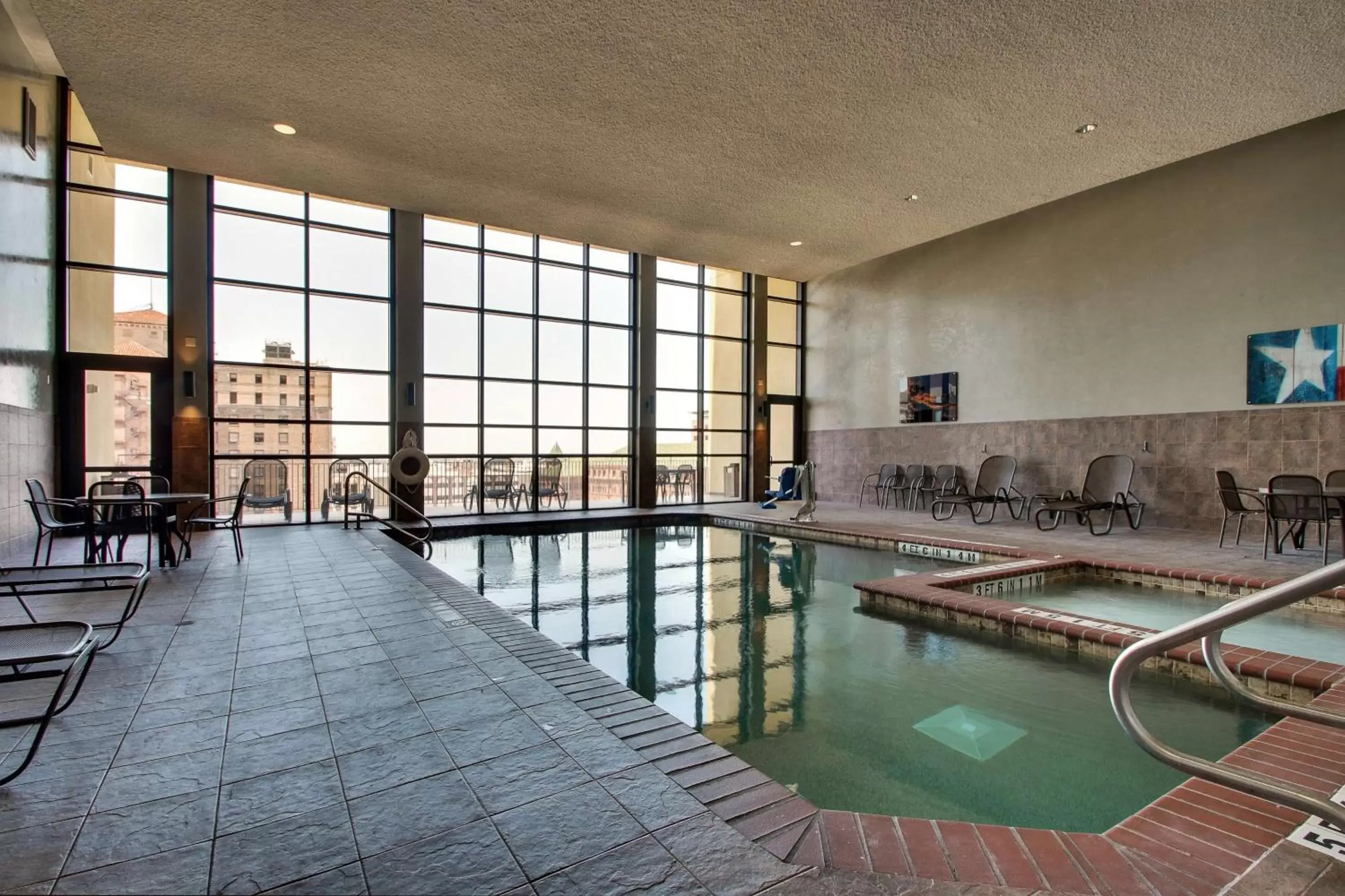 Pool view, Swimming Pool in Drury Plaza Hotel San Antonio Riverwalk