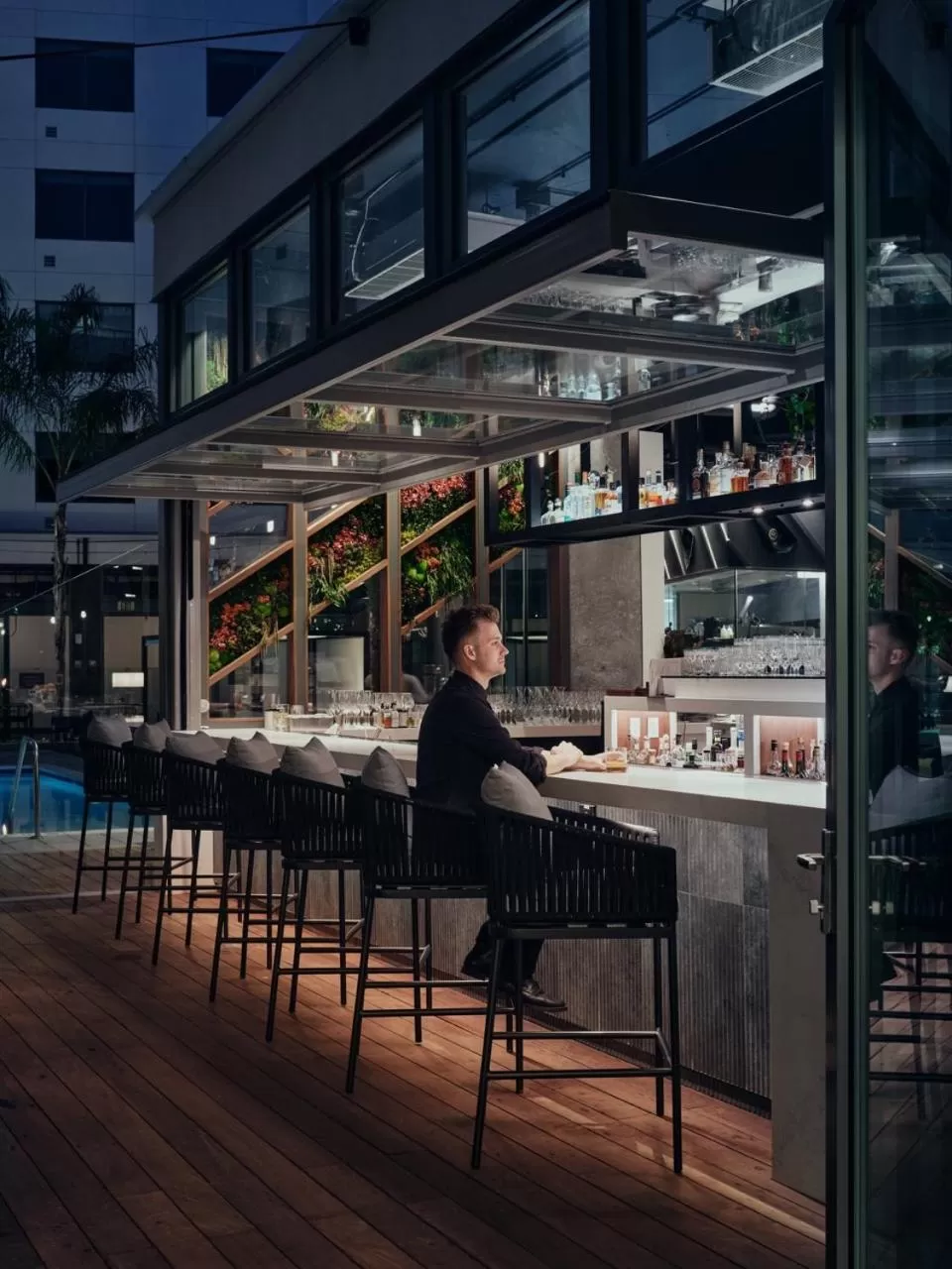 Restaurant/places to eat in Shashi Hotel Mountain View Palo Alto