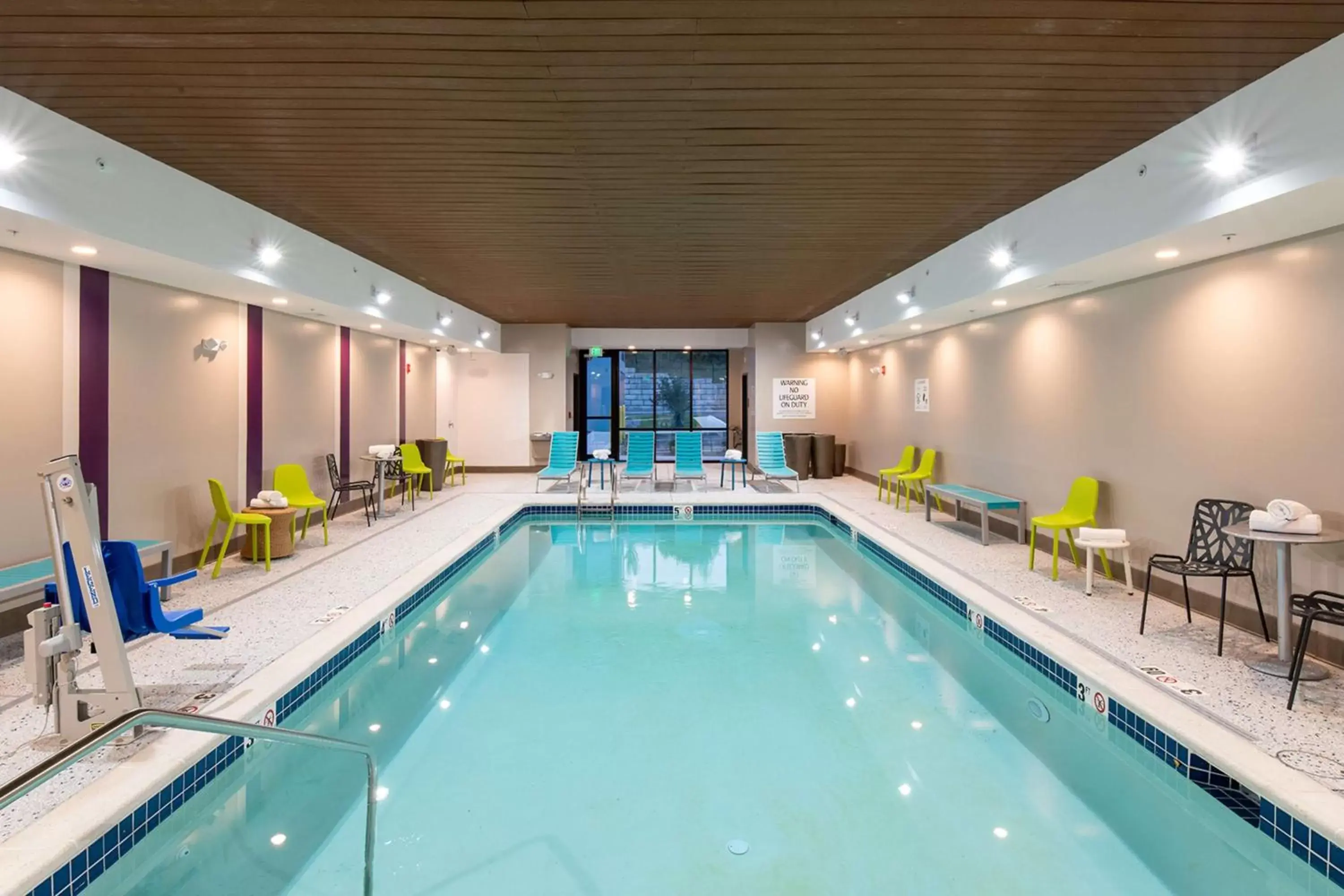 Swimming Pool in Home2 Suites By Hilton Raynham Taunton