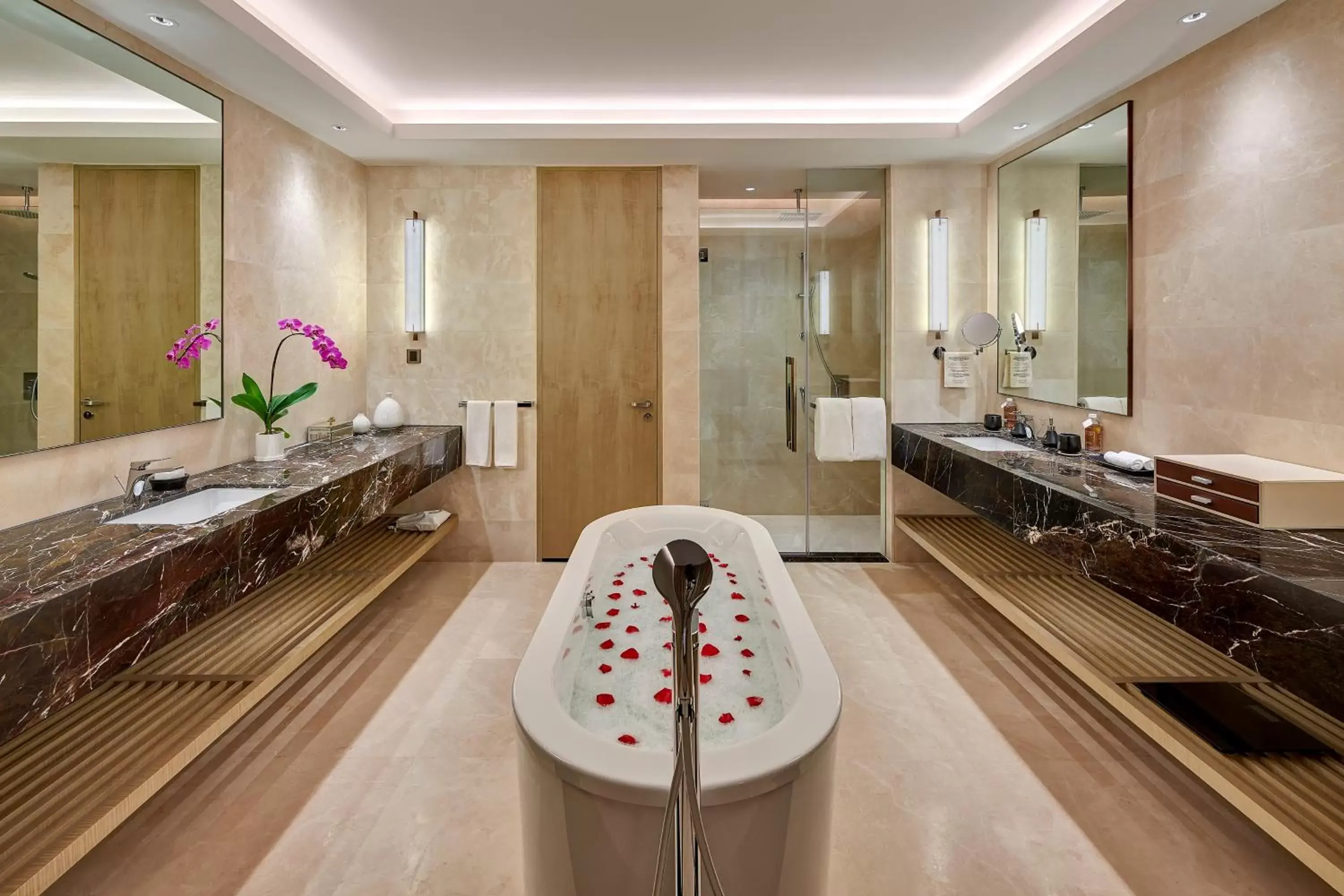 Bathroom in Pavilion Hotel Kuala Lumpur Managed by Banyan Tree Bathroom in Pavilion Hotel Kuala Lumpur Managed by Banyan Tree