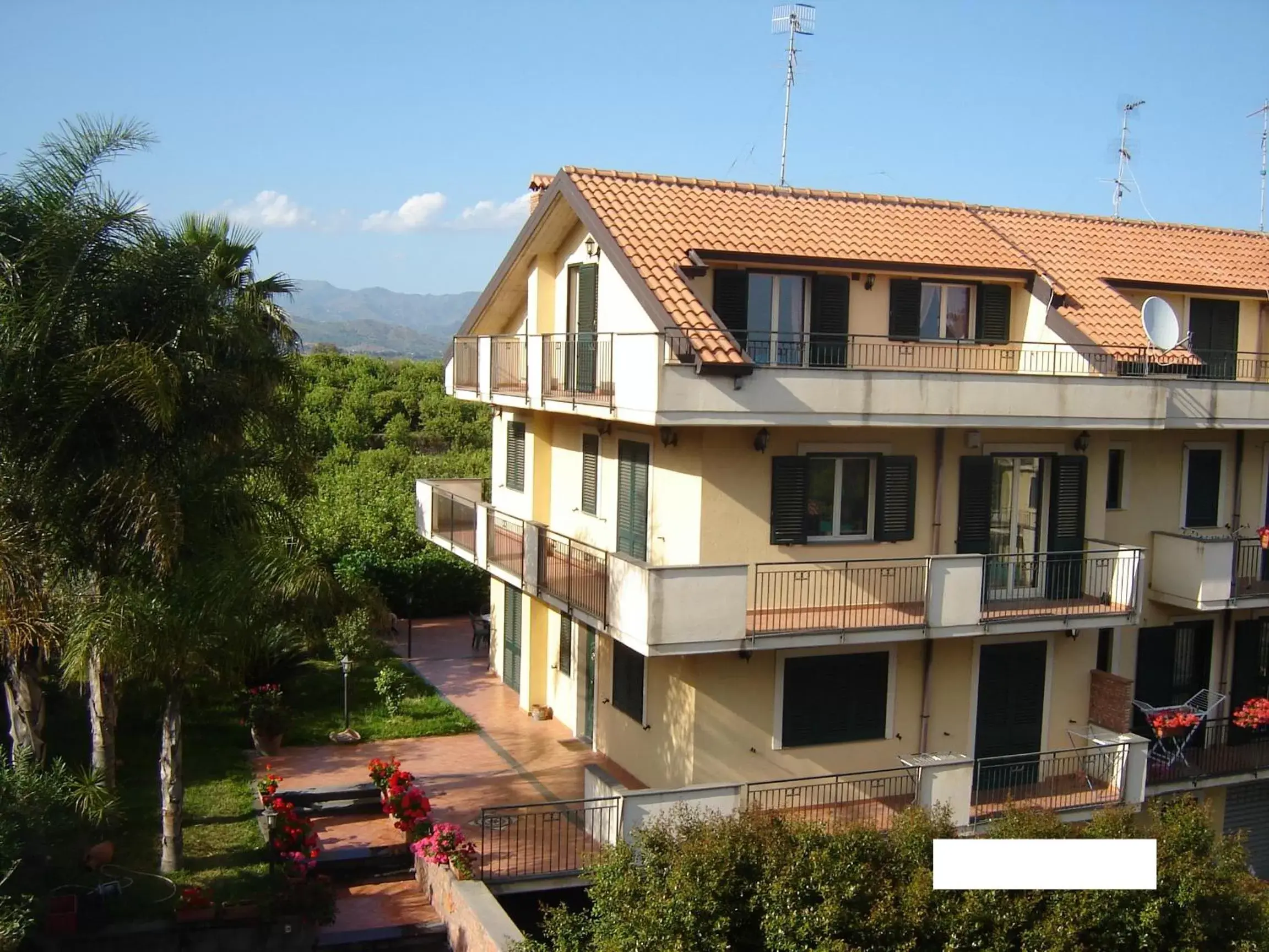 Facade/entrance, Property Building in B&B Villa San Leonardo