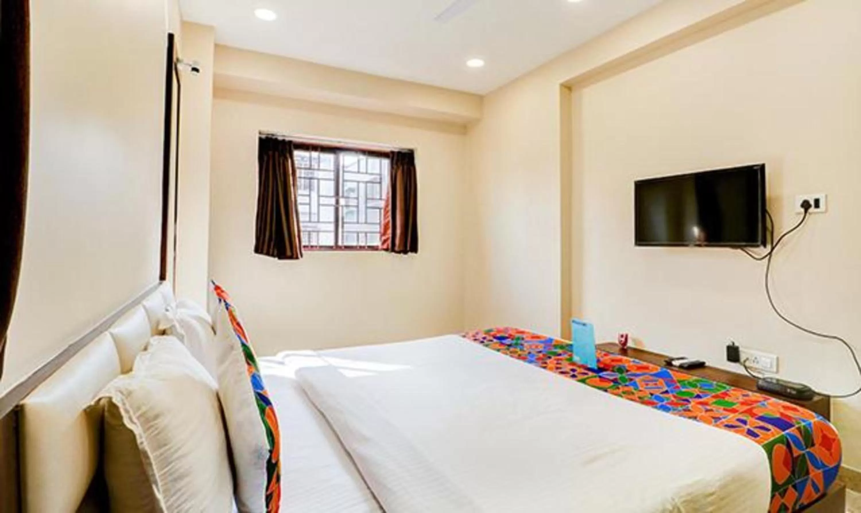 Bedroom, Bed in FabHotel Carnival