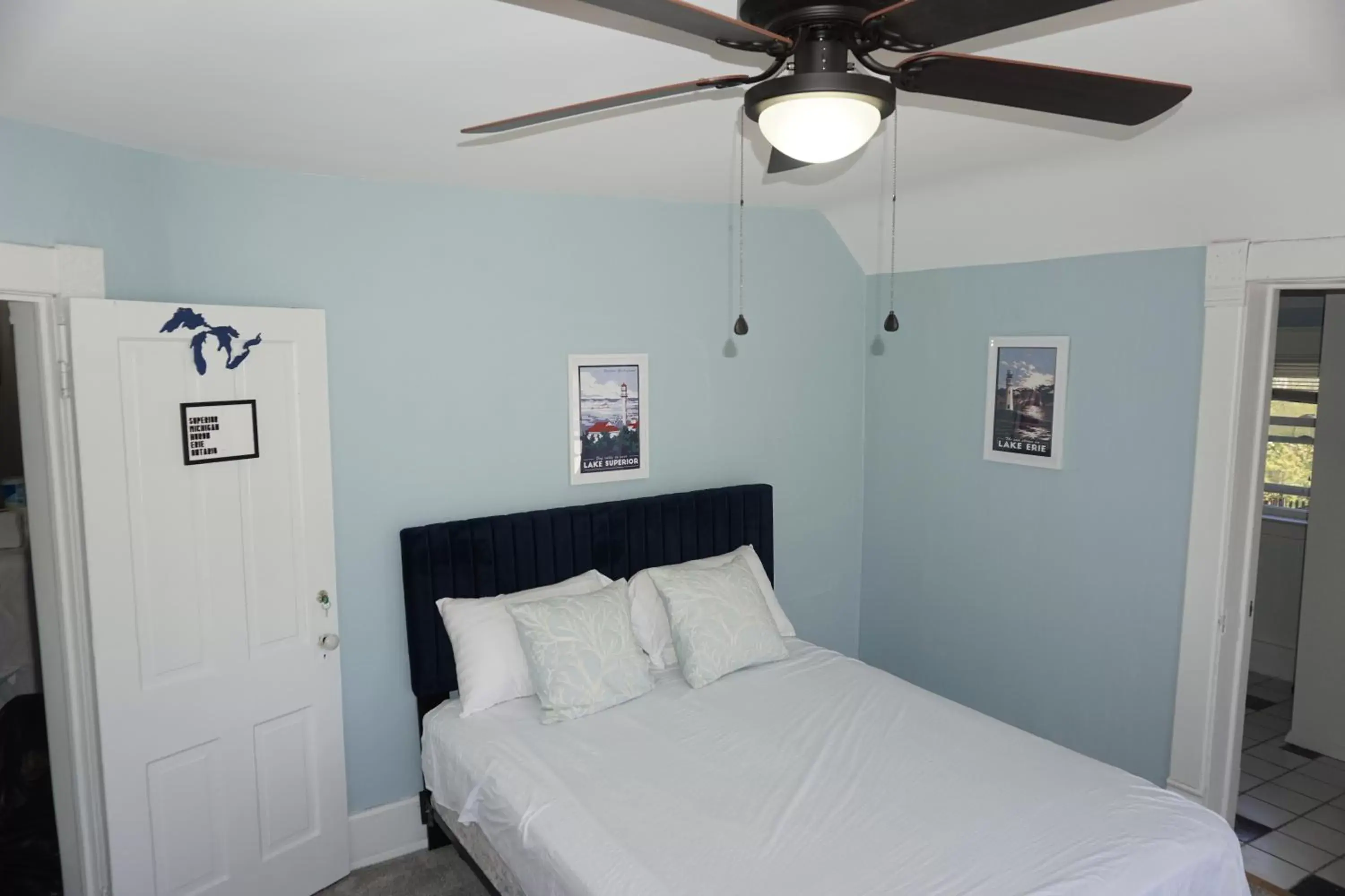 Bedroom, Bed in Charlevoix House - The Northside