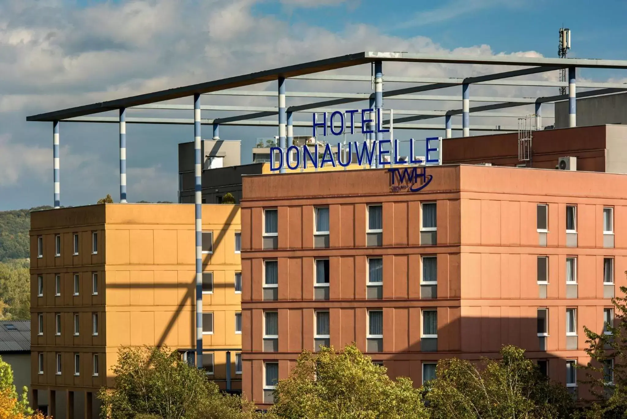 Property Building in Trans World Hotel Donauwelle