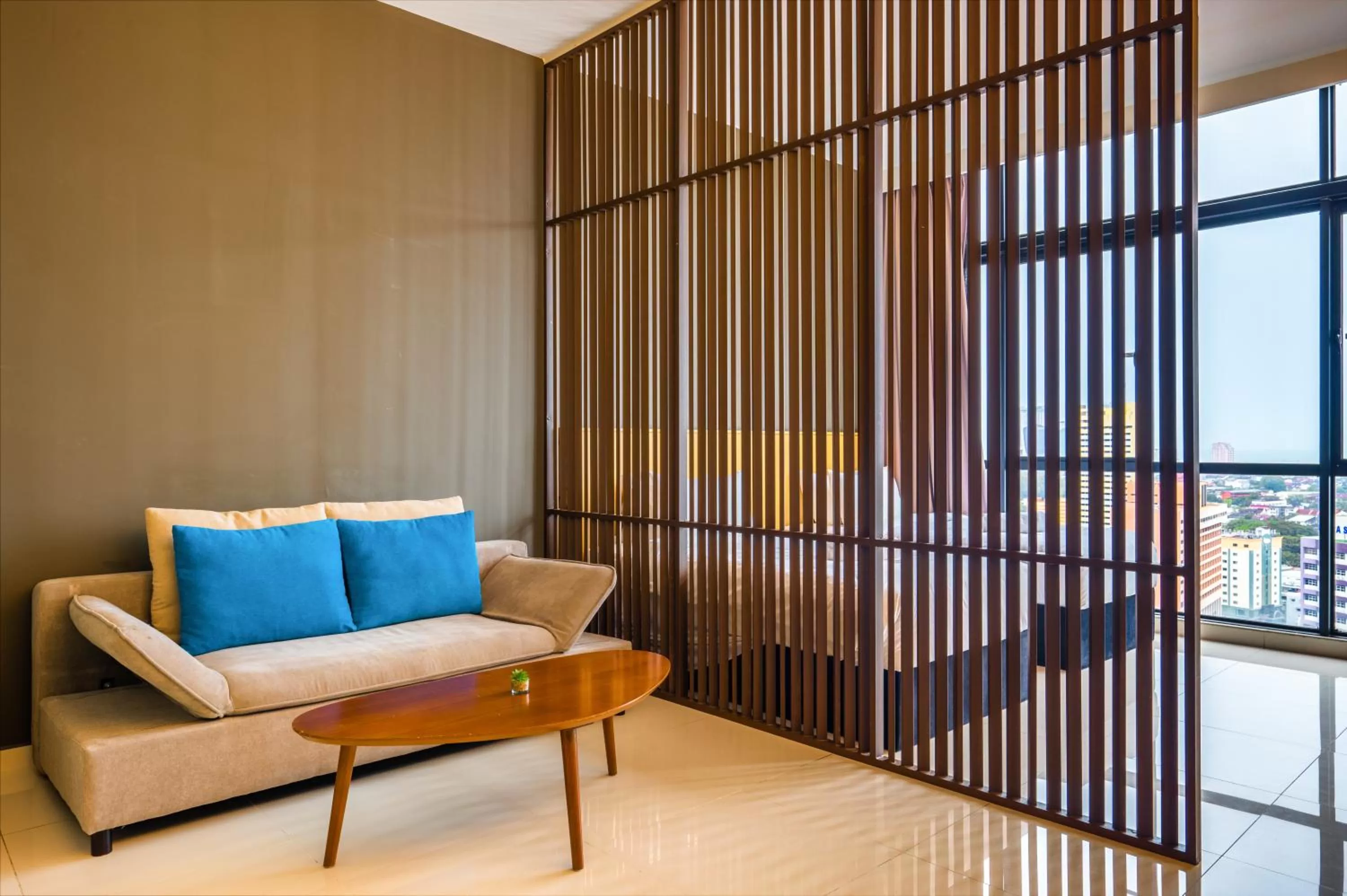 Seating area in Greystone 99 Suites