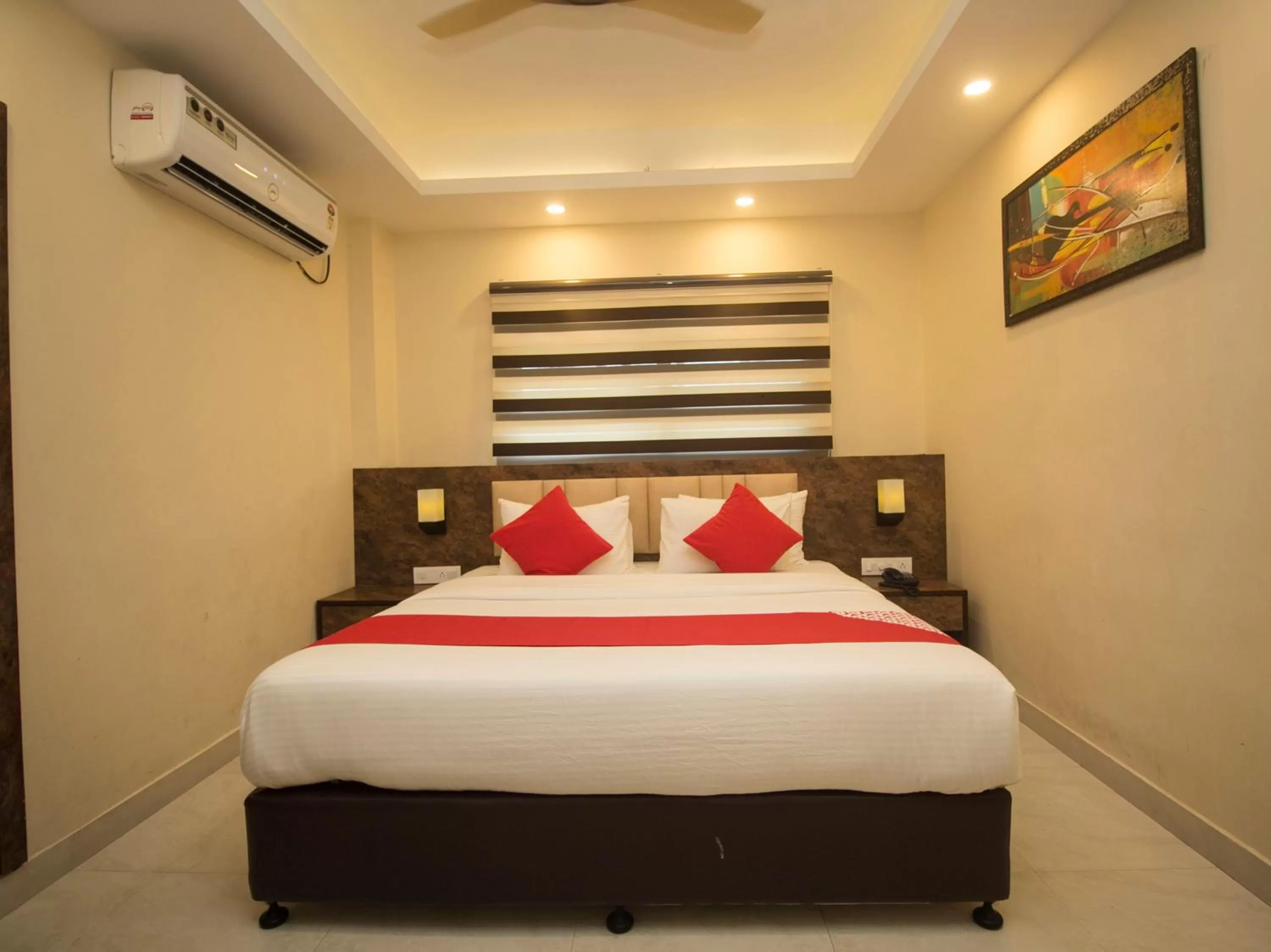 Bedroom, Bed in Hotel Mount View, Siliguri