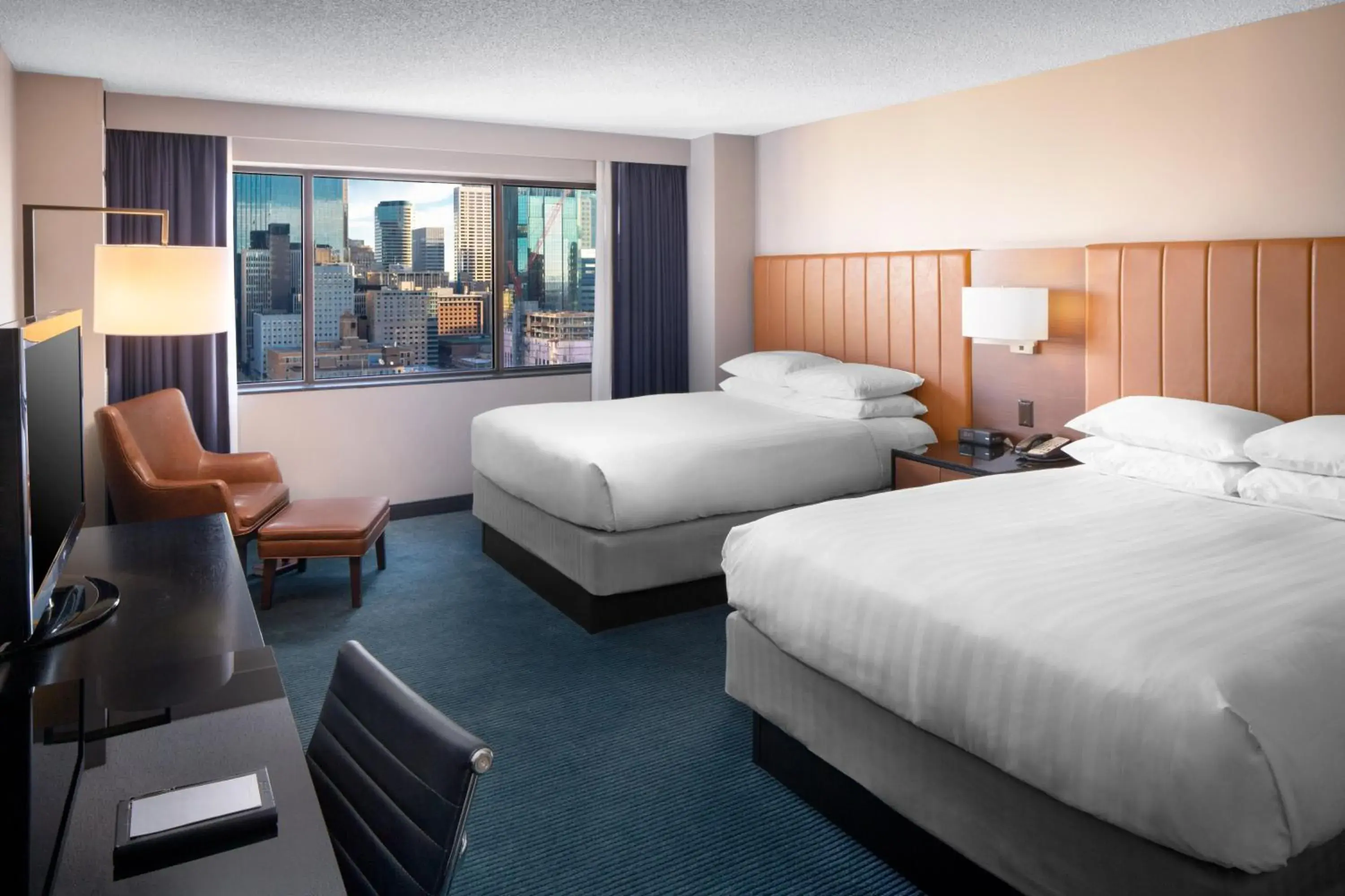 Bedroom, Bed in Hyatt Regency Minneapolis Bedroom, Bed in Hyatt Regency Minneapolis