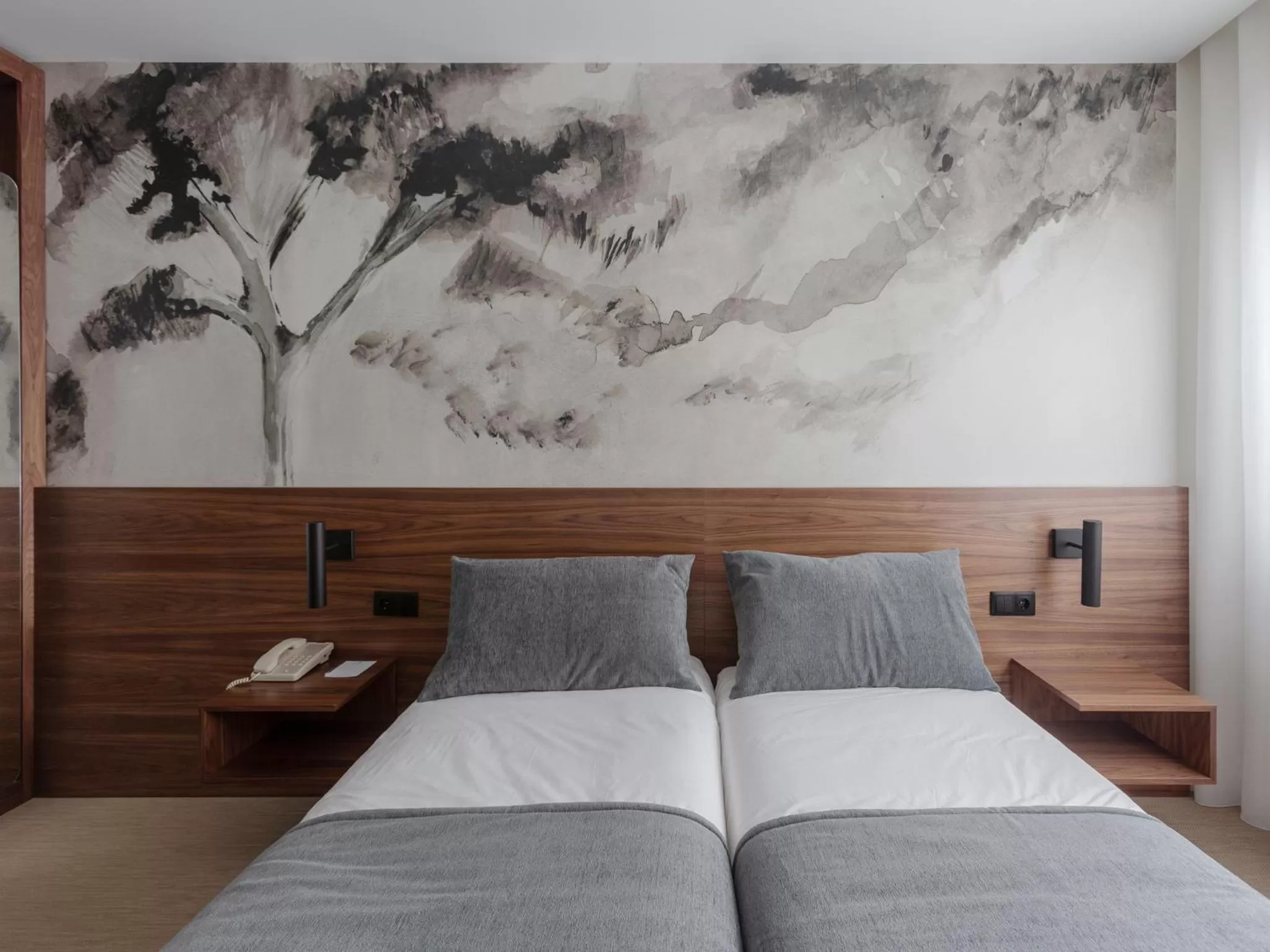 TV and multimedia, Bed in Hotel Afonso V & SPA