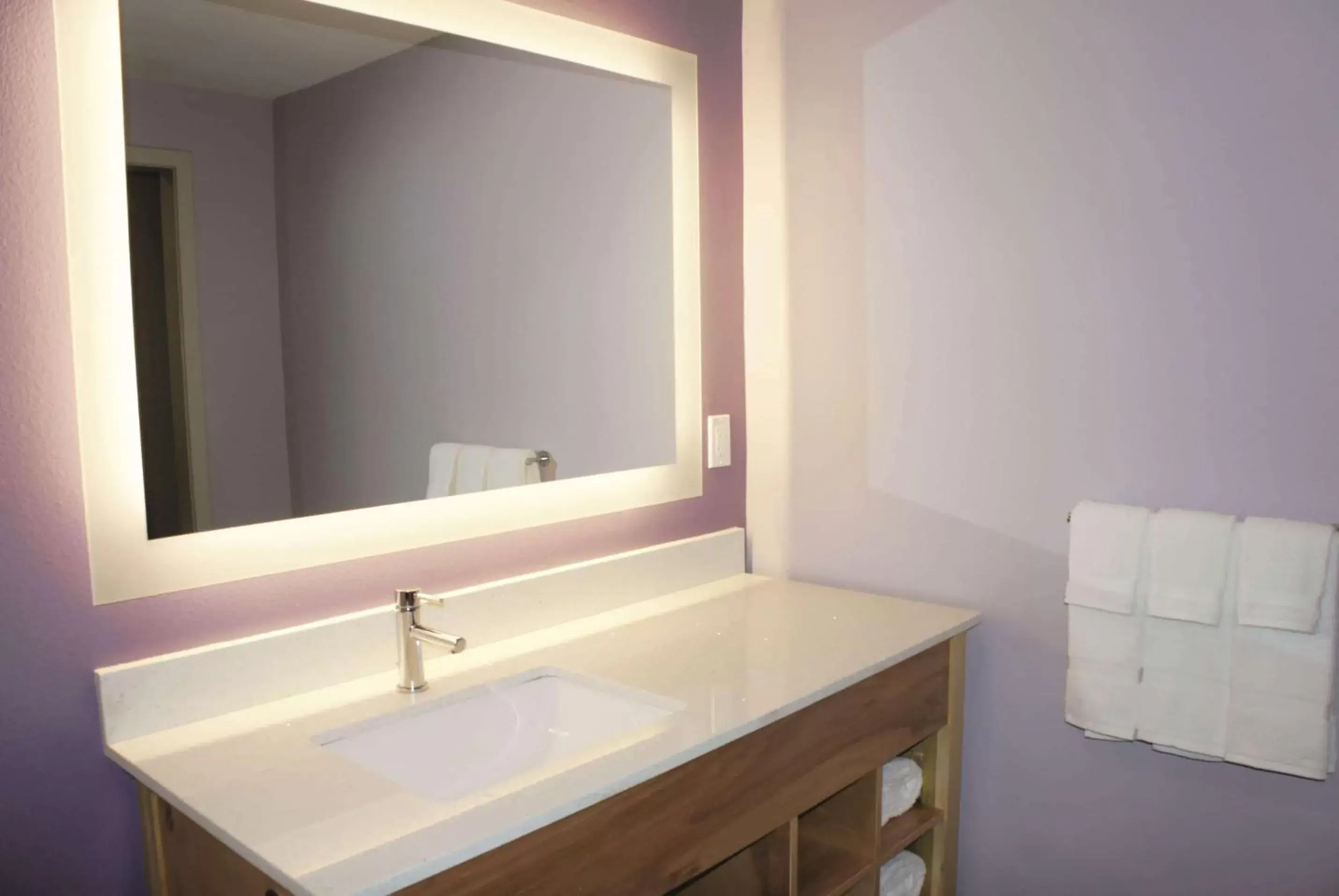 Bathroom in La Quinta by Wyndham Madera Bathroom in La Quinta by Wyndham Madera