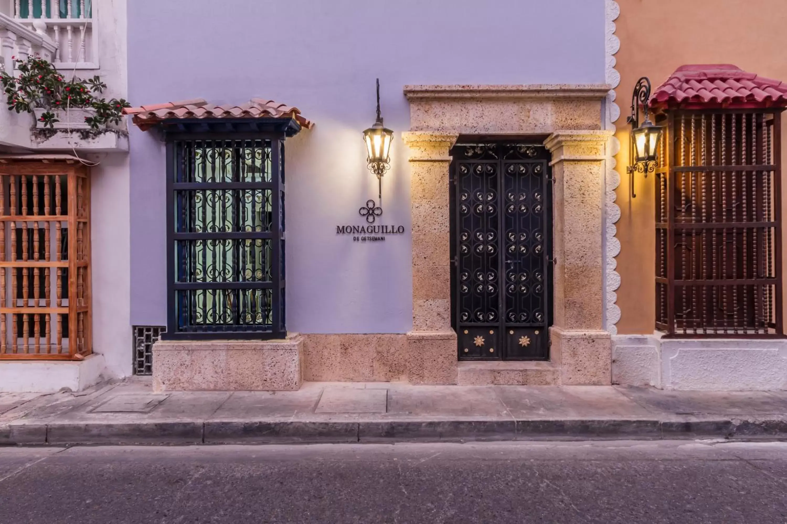 Facade/entrance in Hotel Monaguillo de Getsemaní