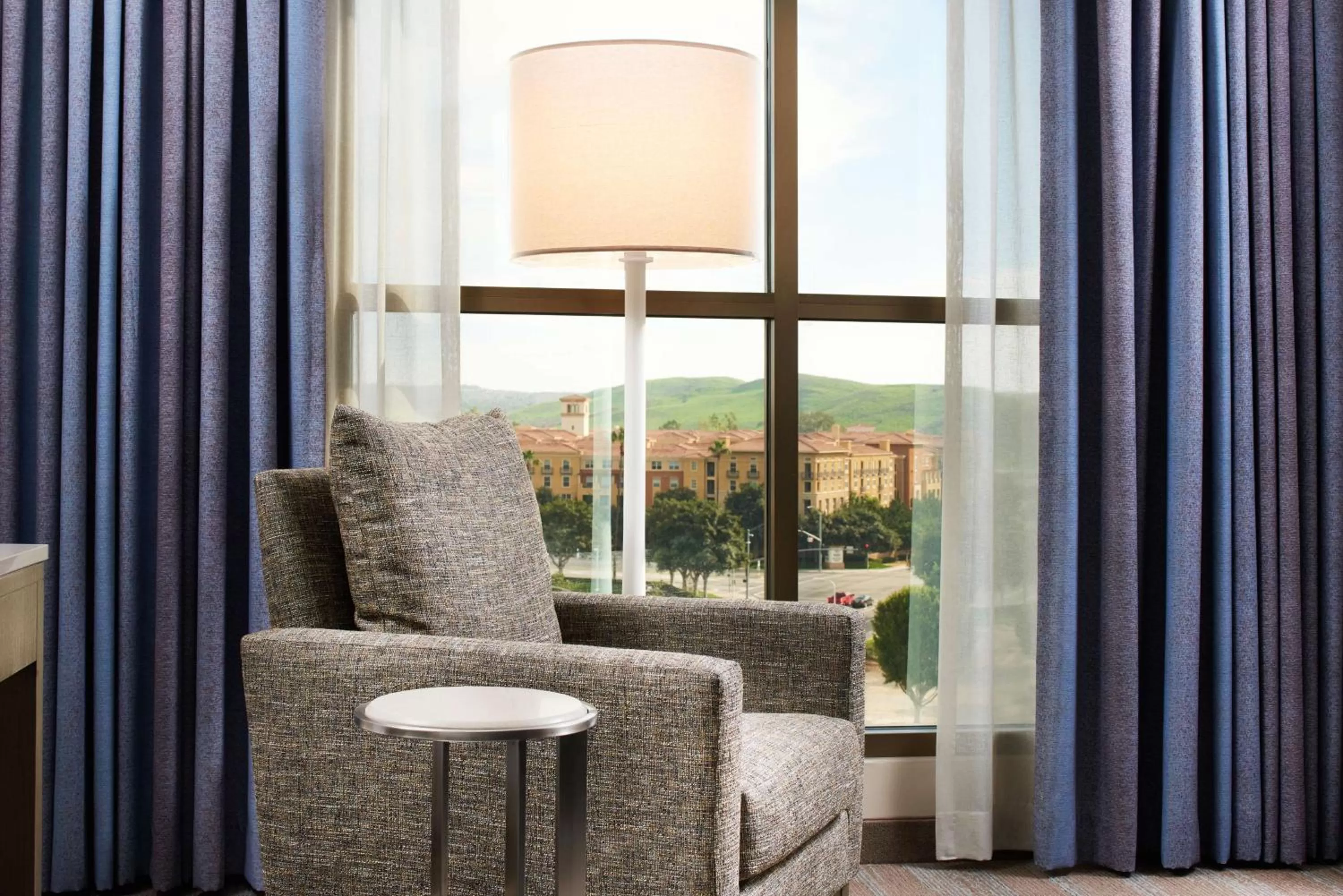 Photo of the whole room in DoubleTree by Hilton Irvine Spectrum