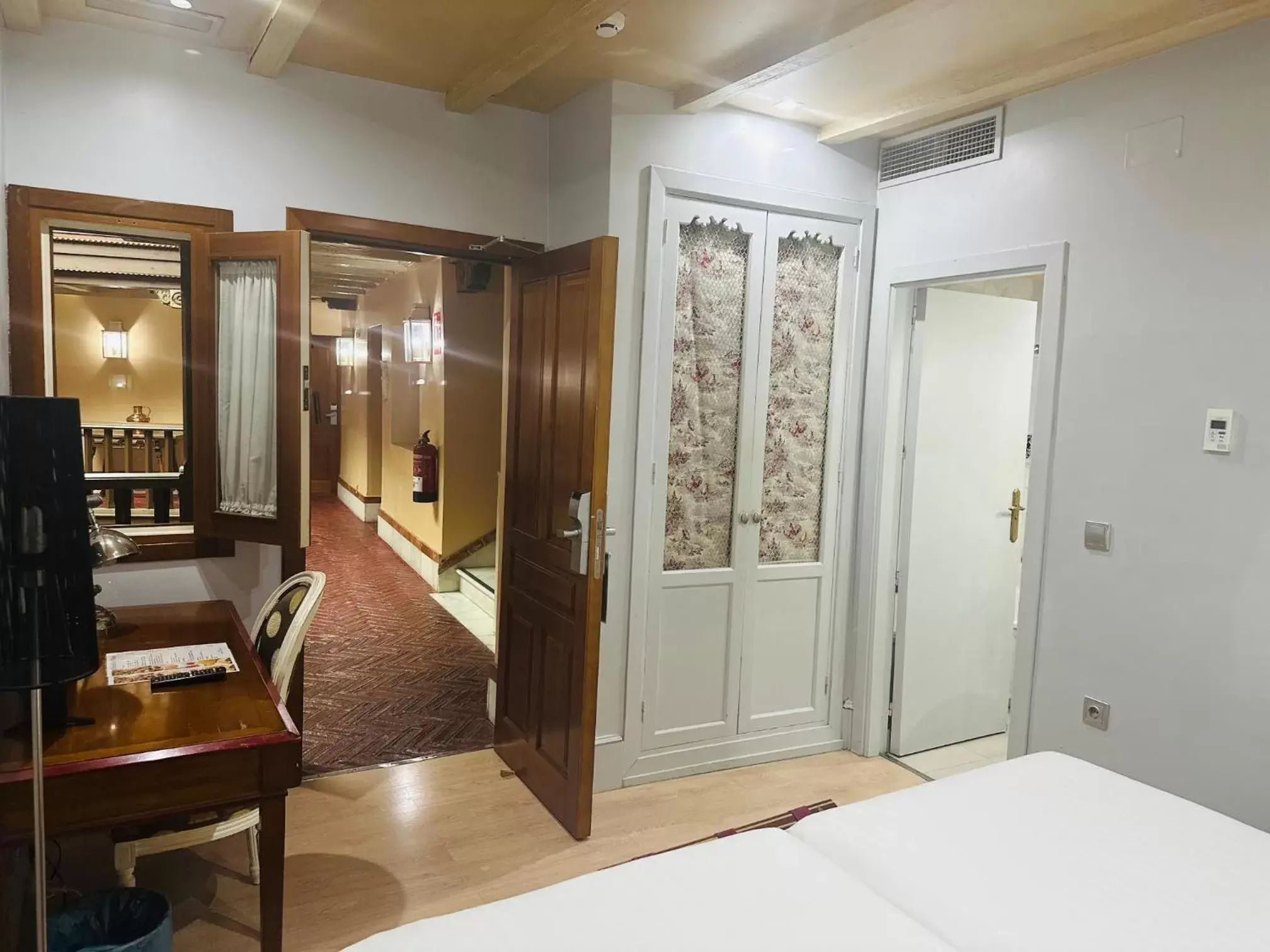 Photo of the whole room in Sacristia de Santa Ana Photo of the whole room in Sacristia de Santa Ana