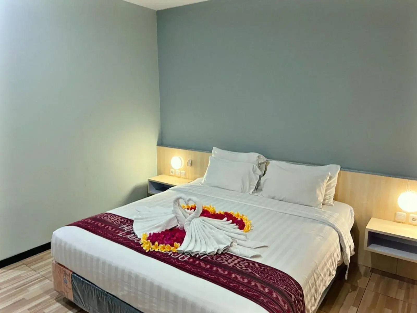 Bed in Matahari Hotel