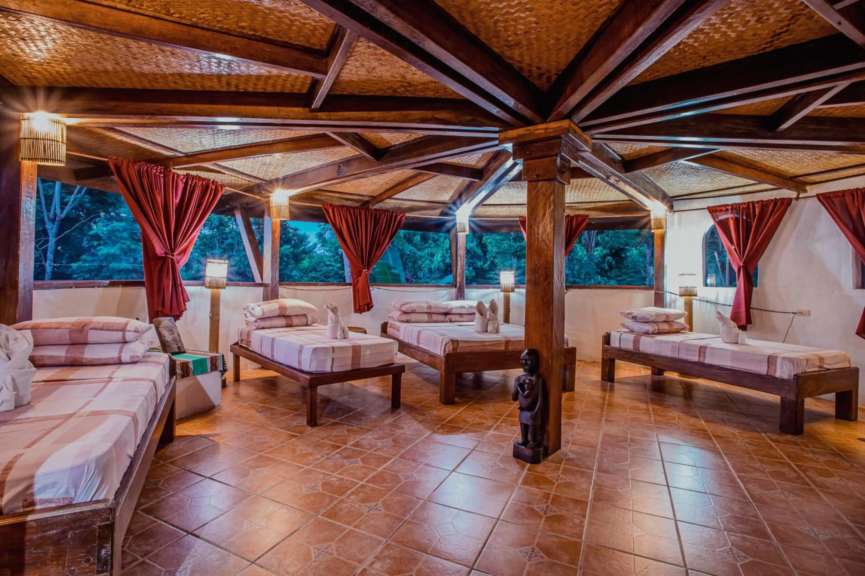 Bed in Atremaru Jungle Retreat