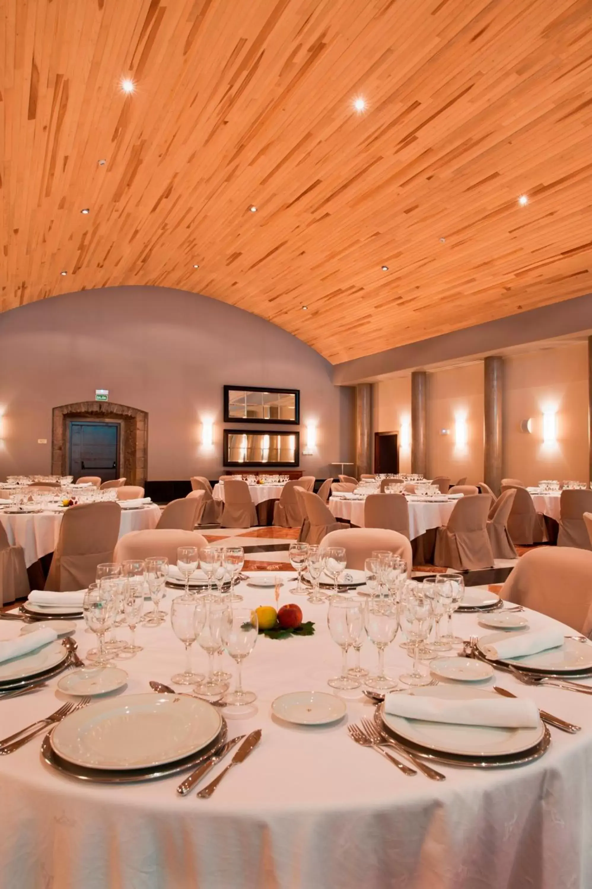 Banquet/Function facilities, Restaurant/Places to Eat in Parador de Corias